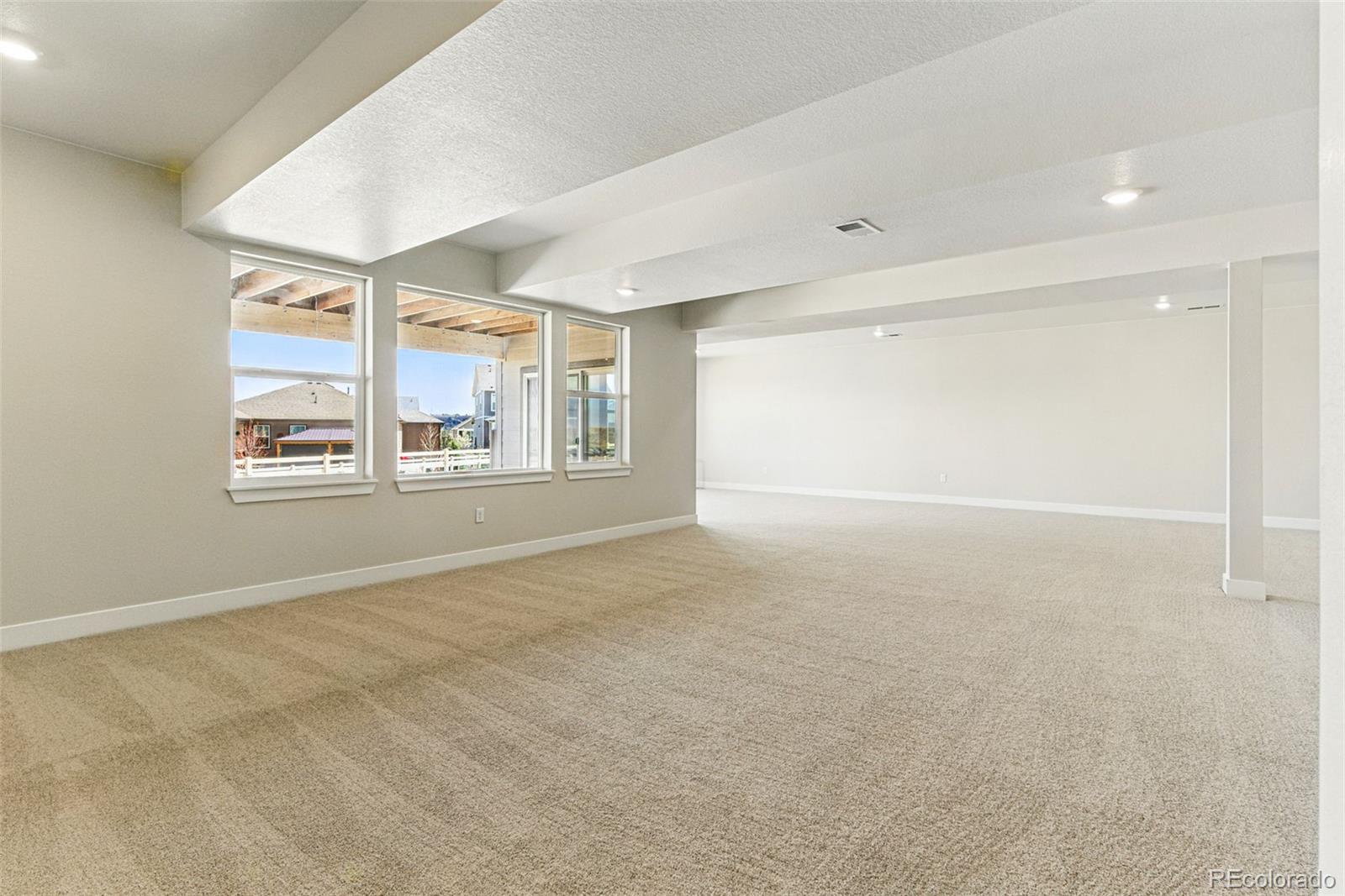 5698 Farrier Point