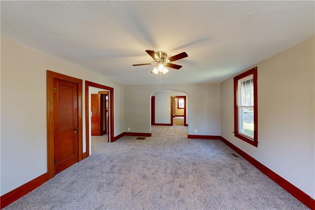 329 W Hunter Street