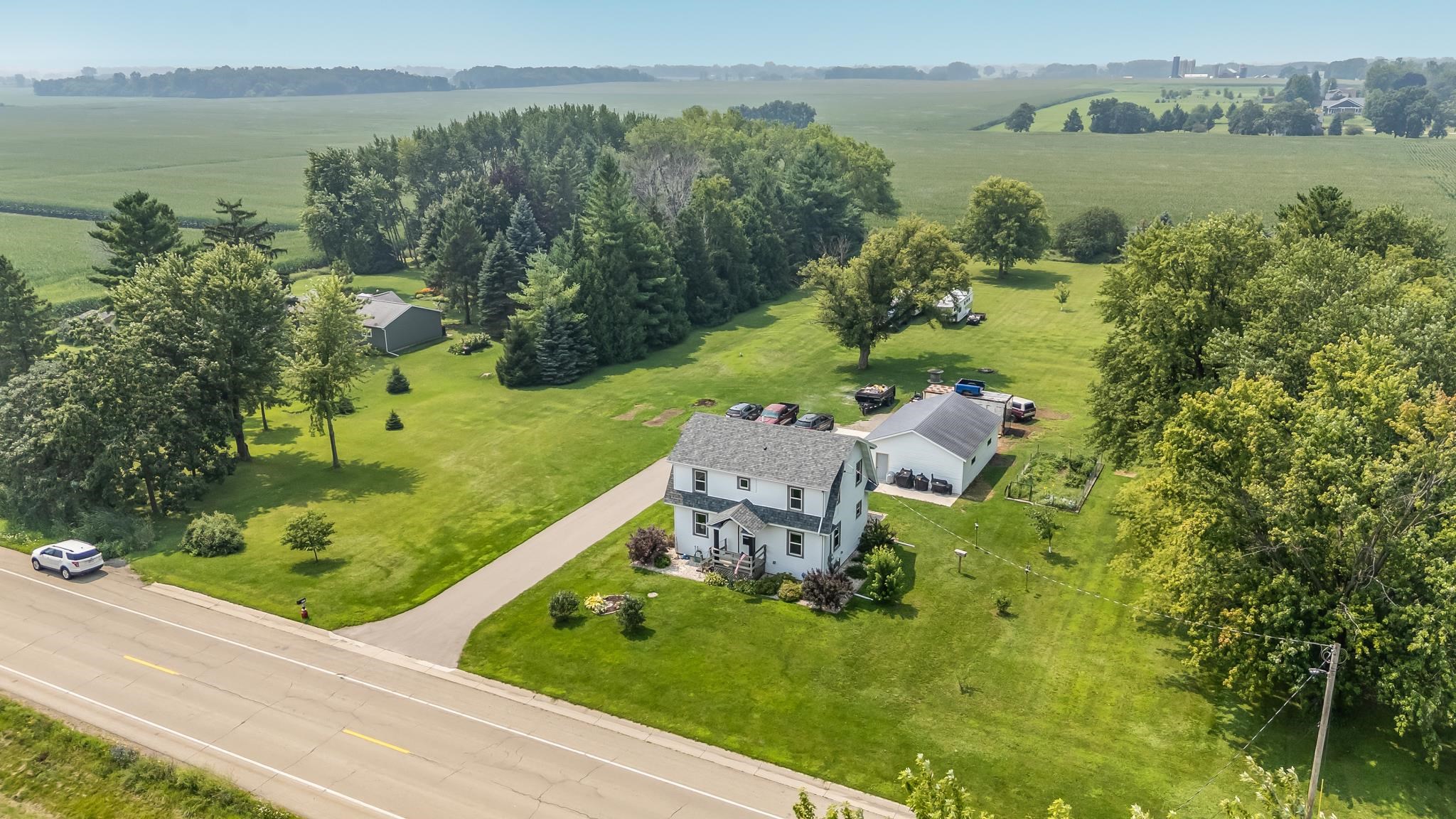 5261 County Rd T