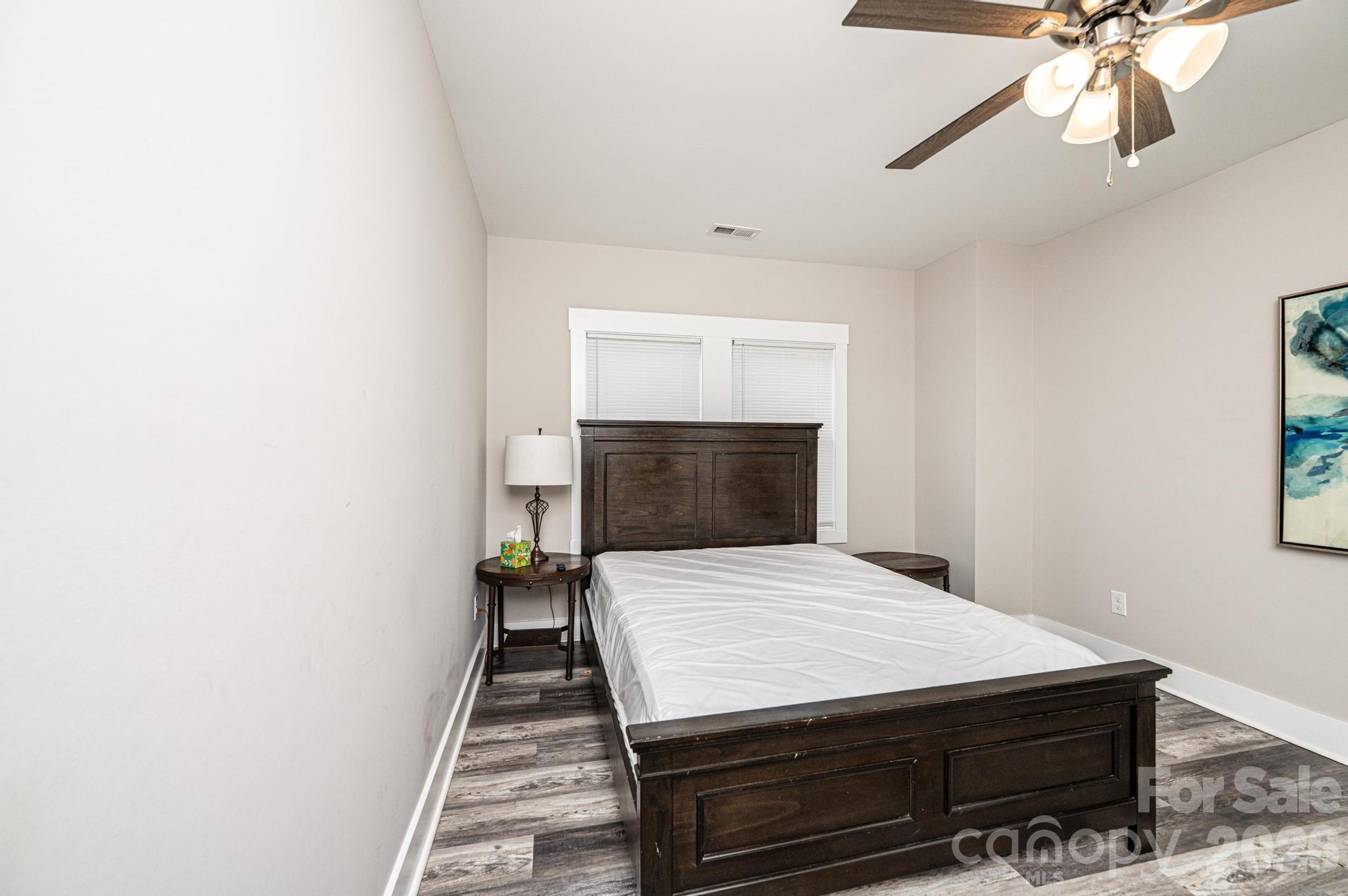 308 W Sycamore Street