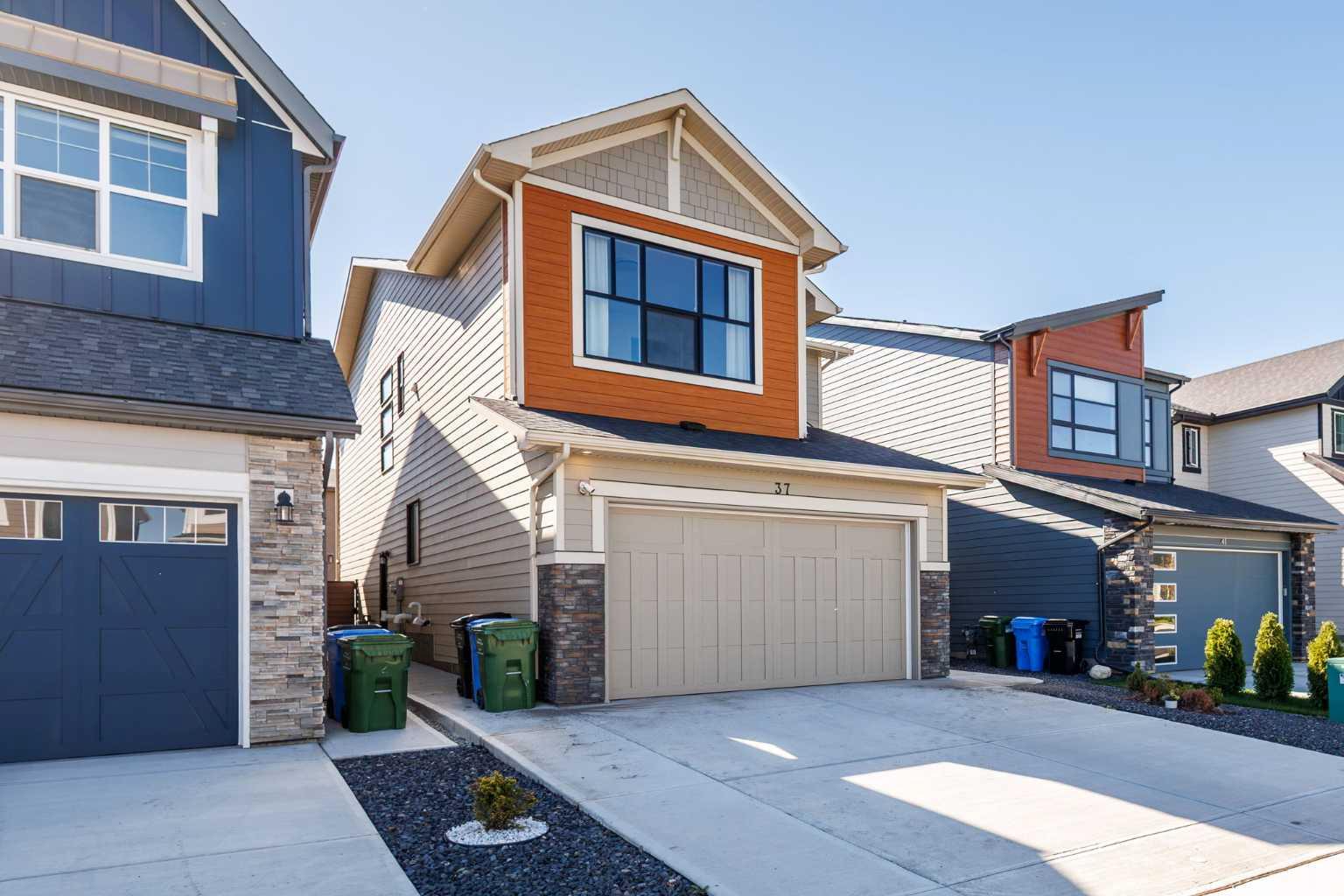 37 Rowmont Common NW