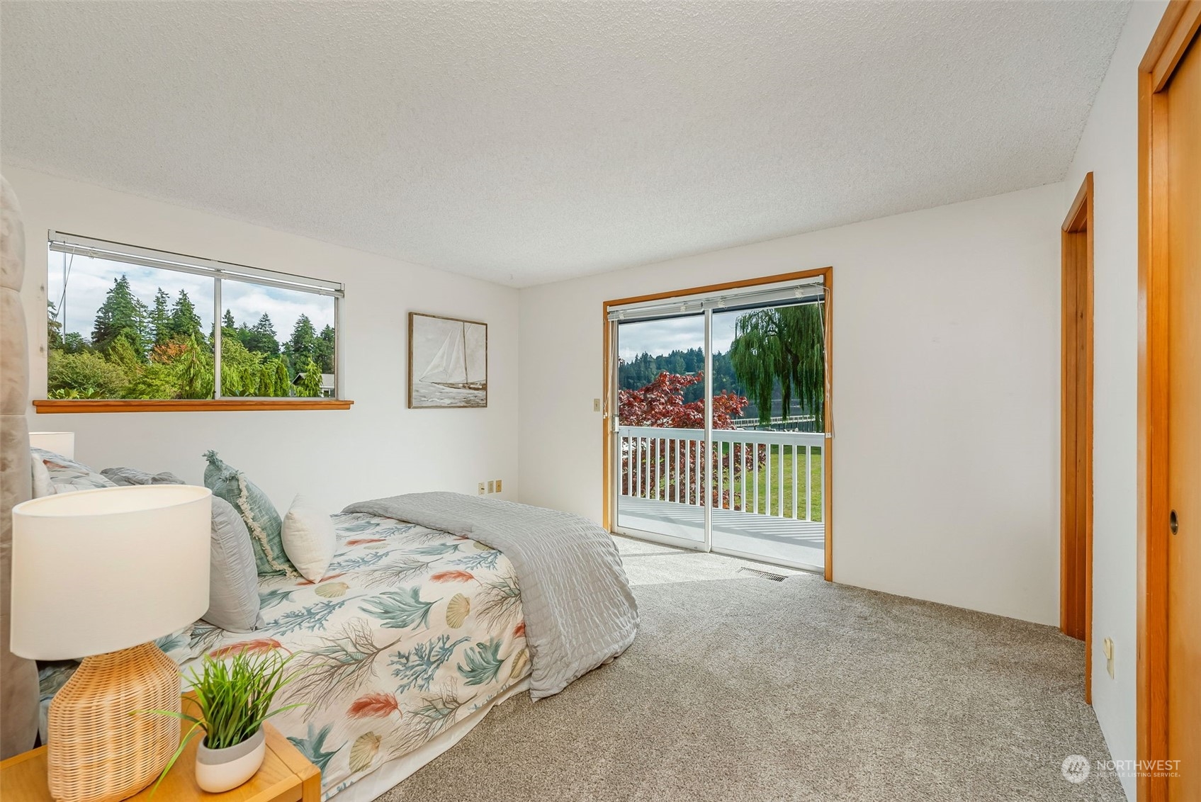 1113 NW Sunlit Lane