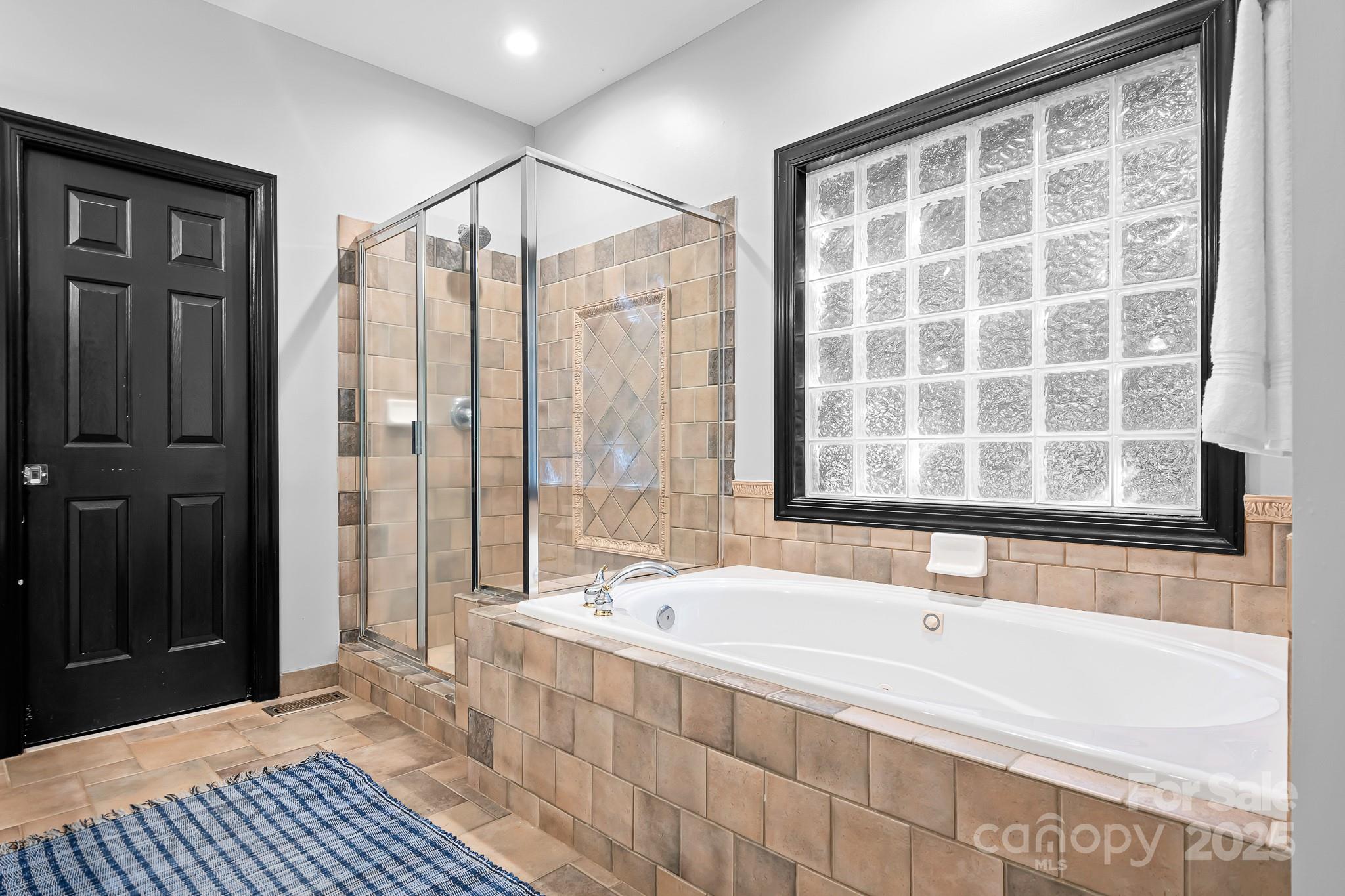 16033 Agincourt Drive