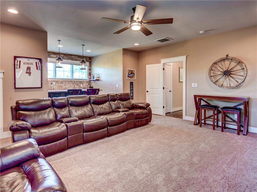 113 Commanders Cove