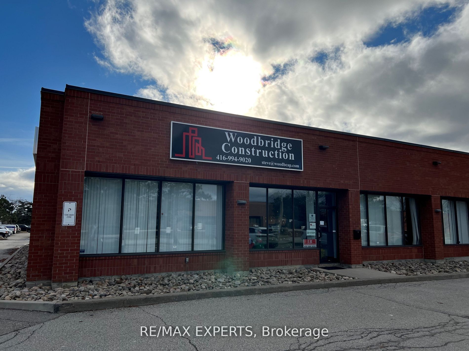 100 Marycroft Ave 1E