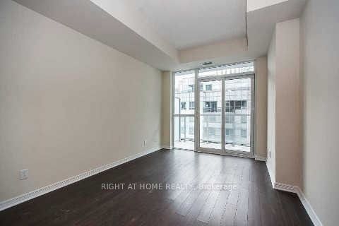 352 W Front St 1820