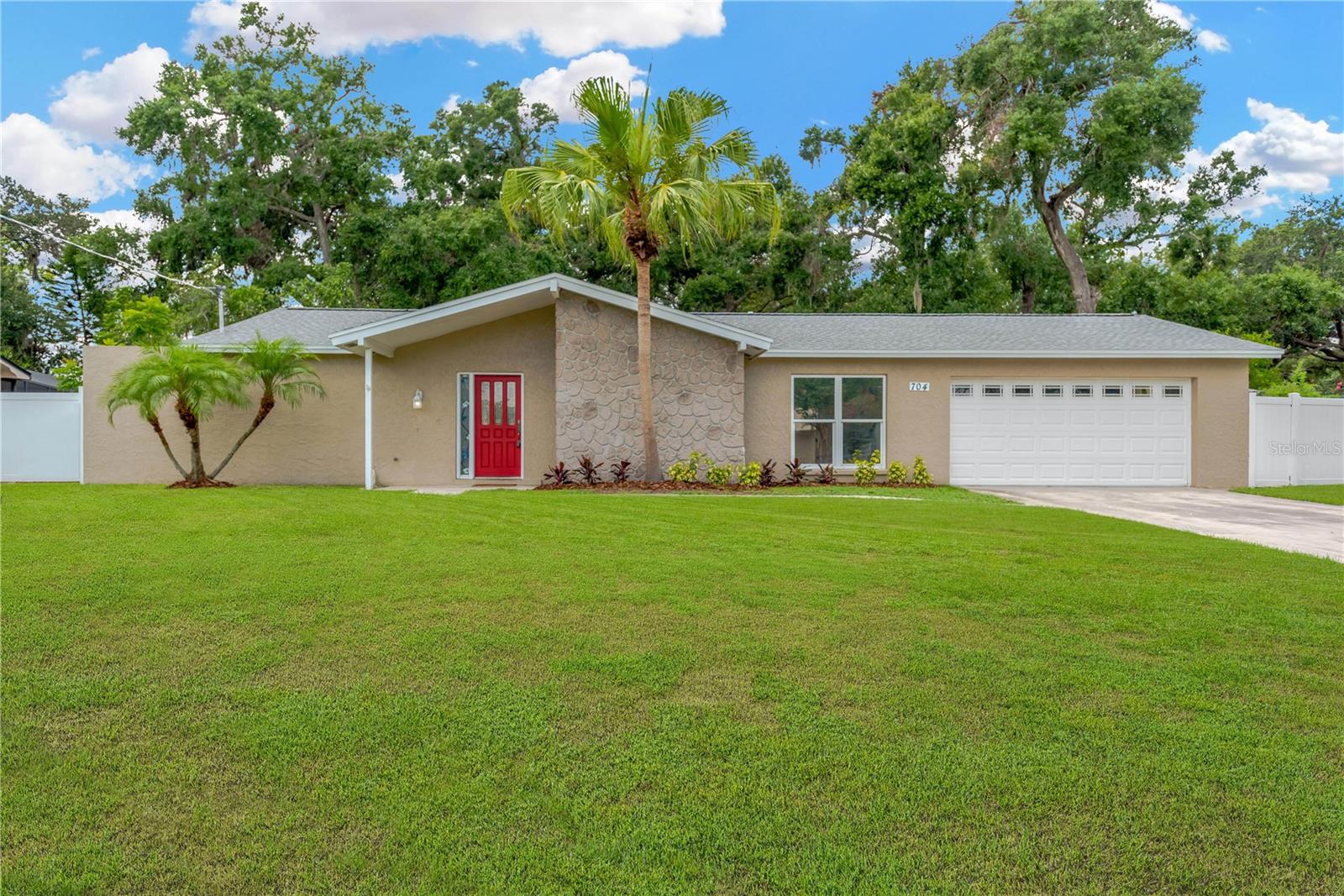 704 Childers Loop
