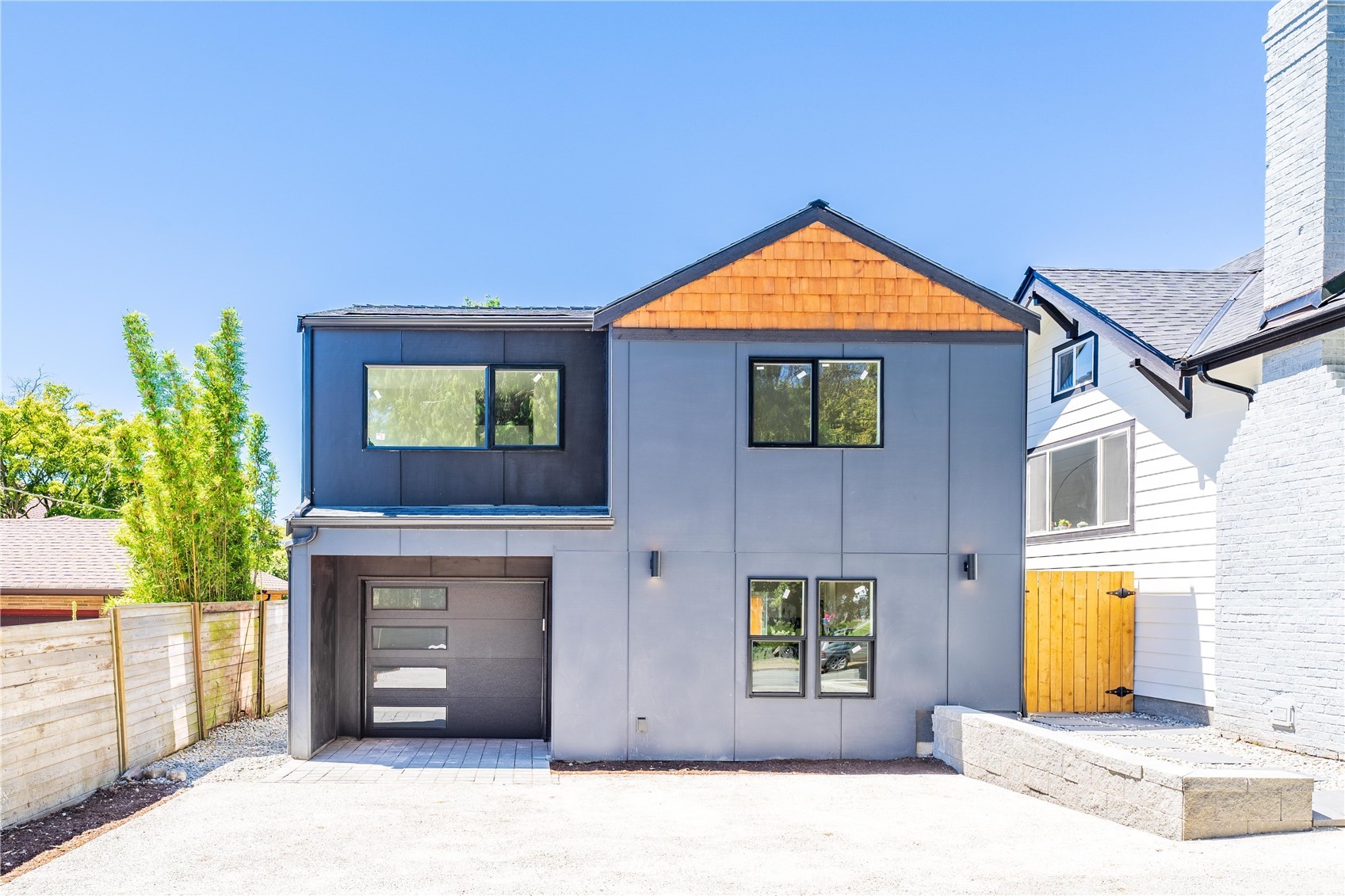 8413 Roosevelt Way NE, Seattle, WA 98115