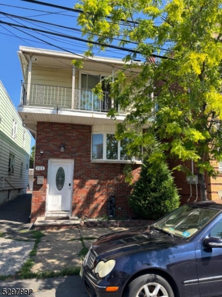 323 Christine St