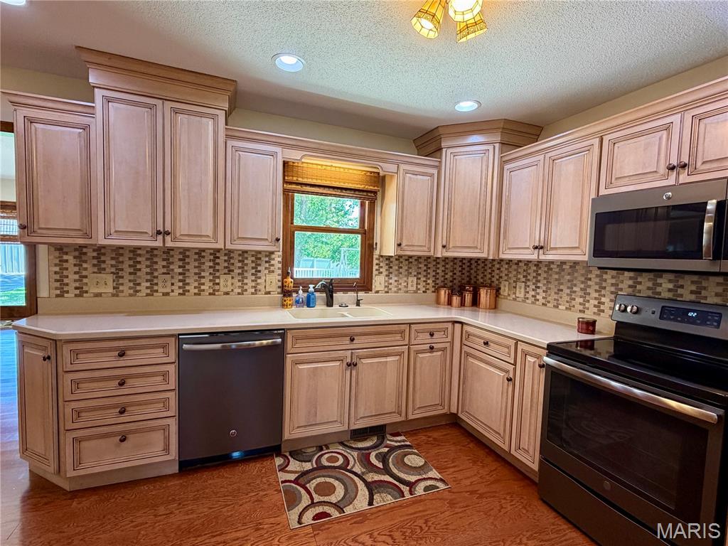 12569 New London Gravel Rd