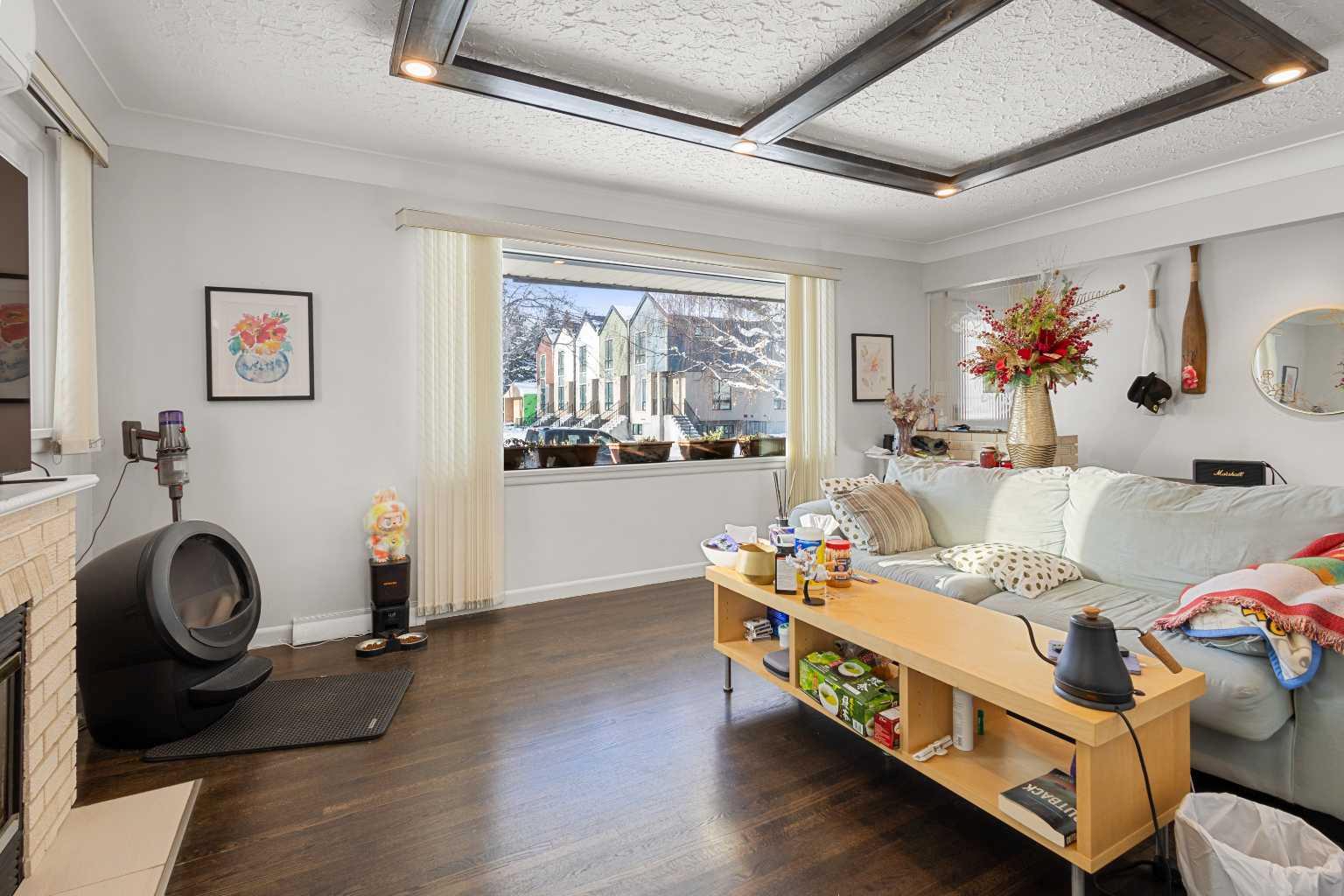 2812 - 2816 24 Street NW