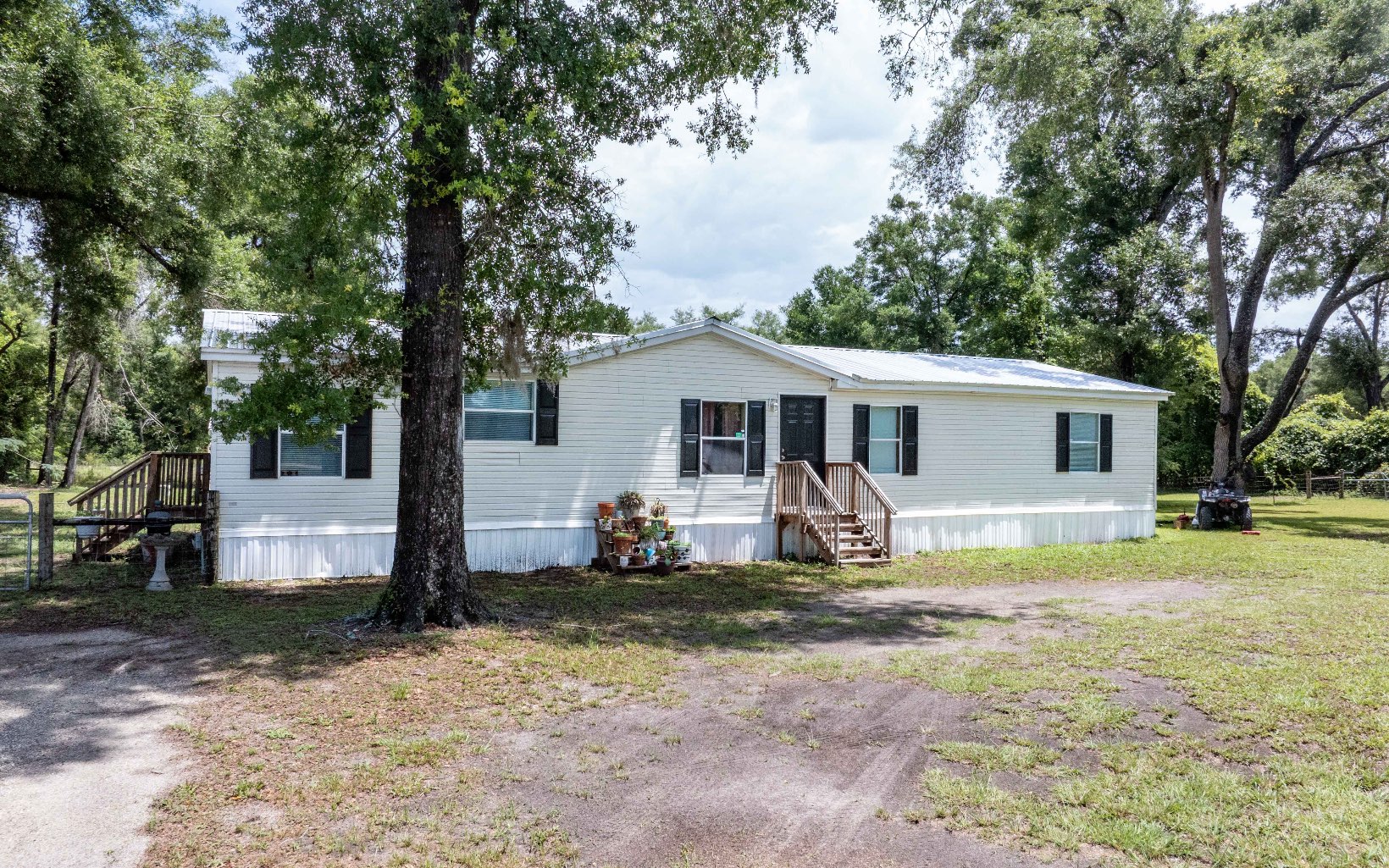 189 SE Suwannee Acres Ln
