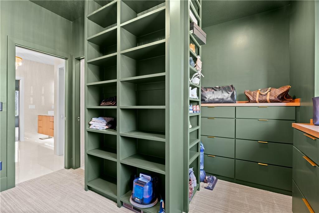 4 Broken Arrow Court