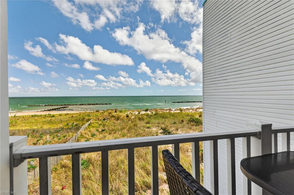 810 E Ocean View Avenue 201