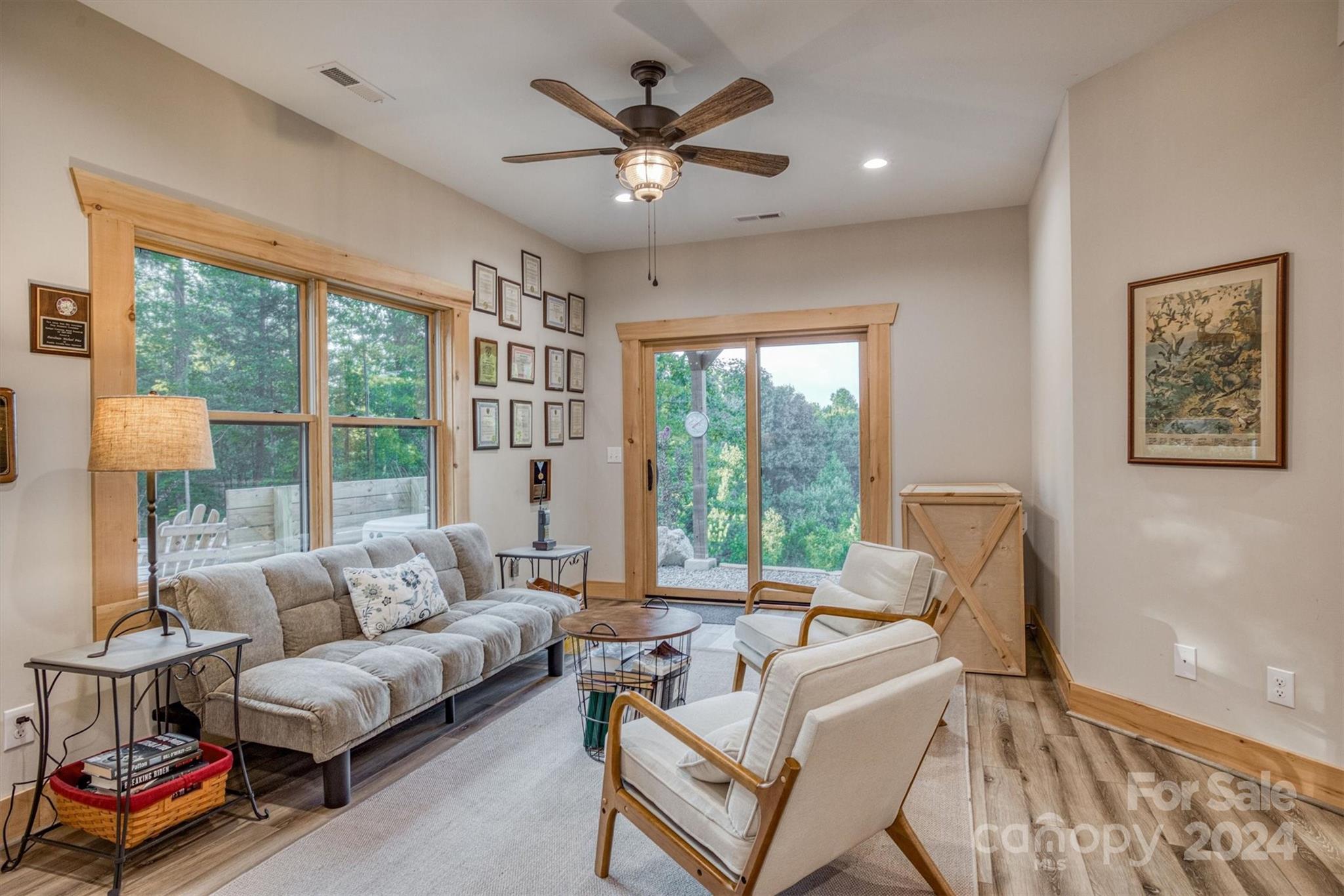 210 Grandview Loop