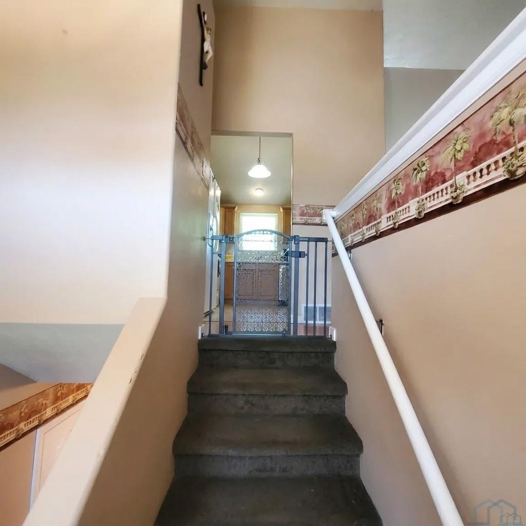 4017 Fieldcrest Drive