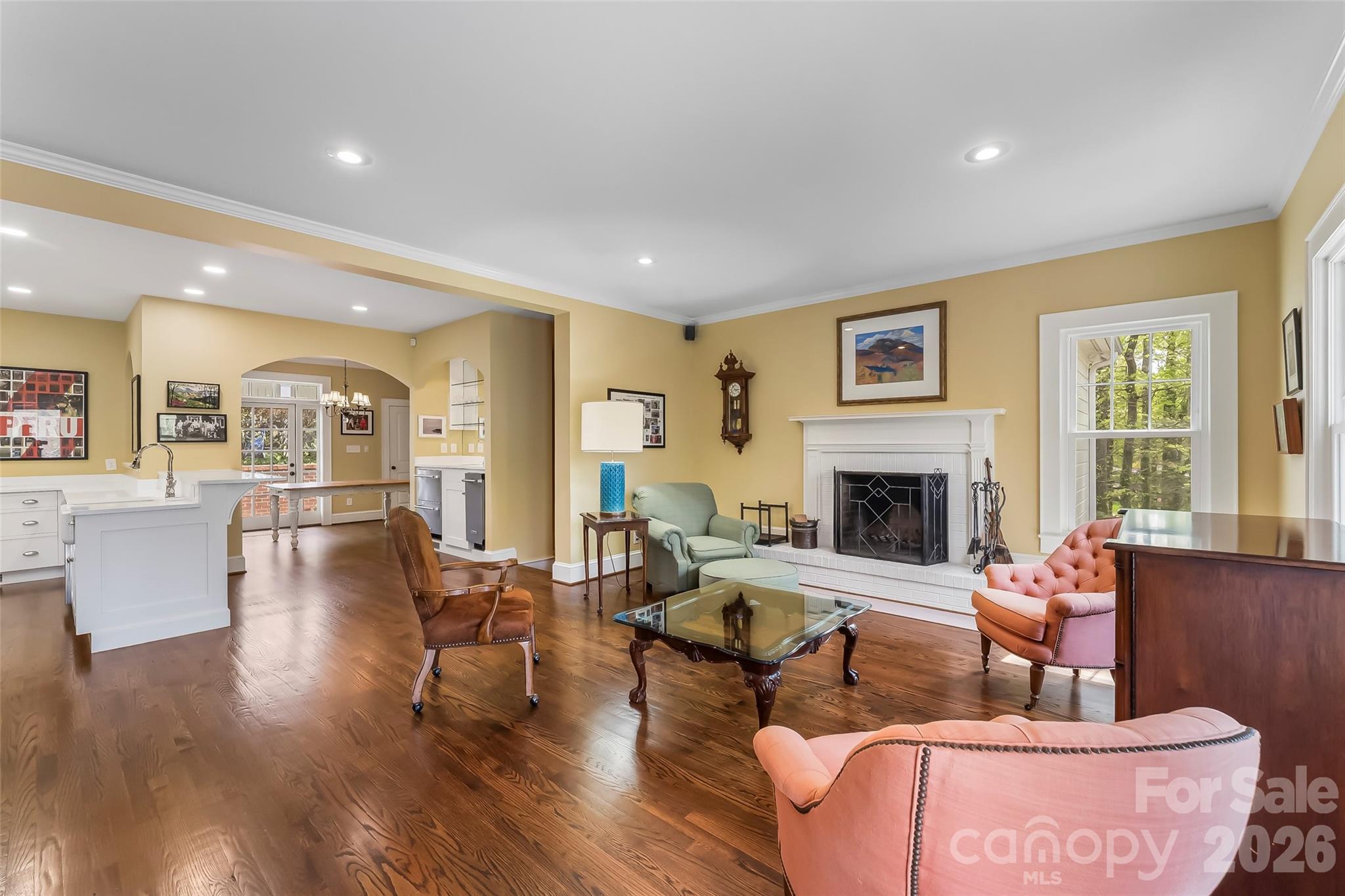115 Riverside Court