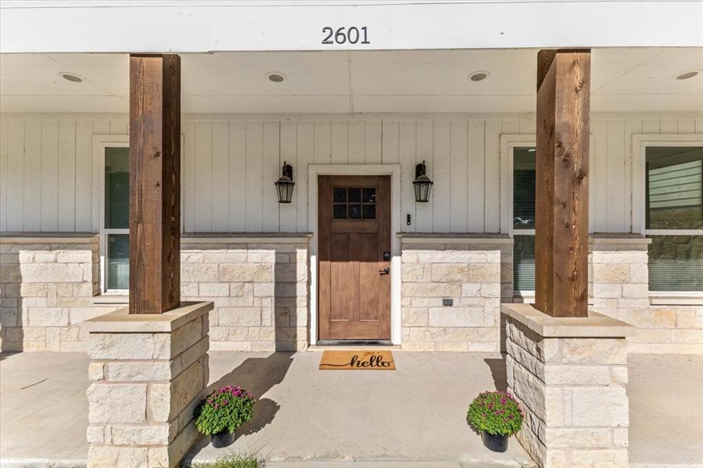 2601 Hutchinson Street