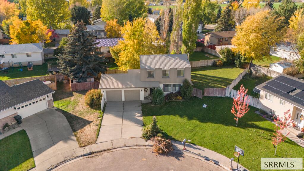 203 Hummingbird Place