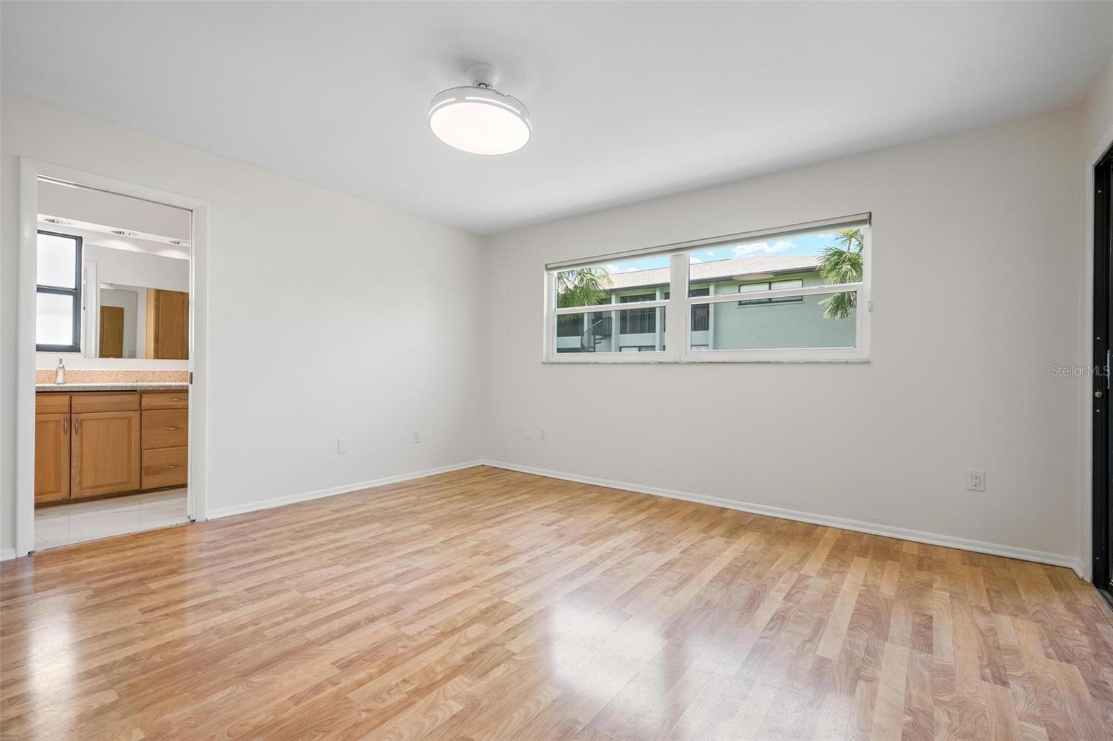4255 Gulf Drive 116