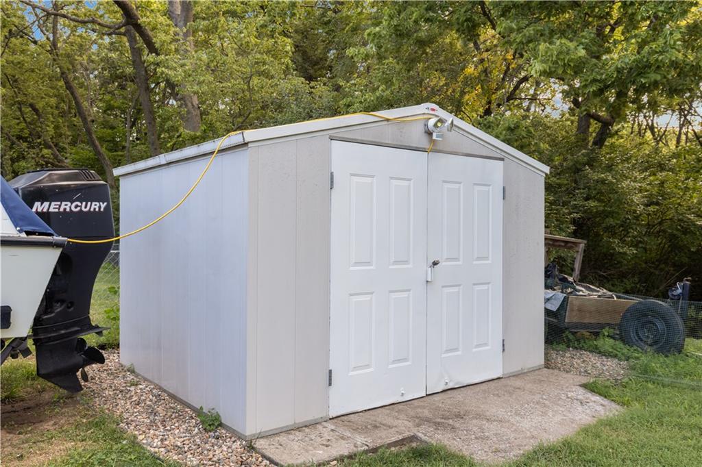 7010 N Wheaton Avenue