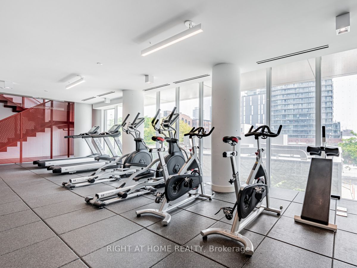 120 Parliament St 405