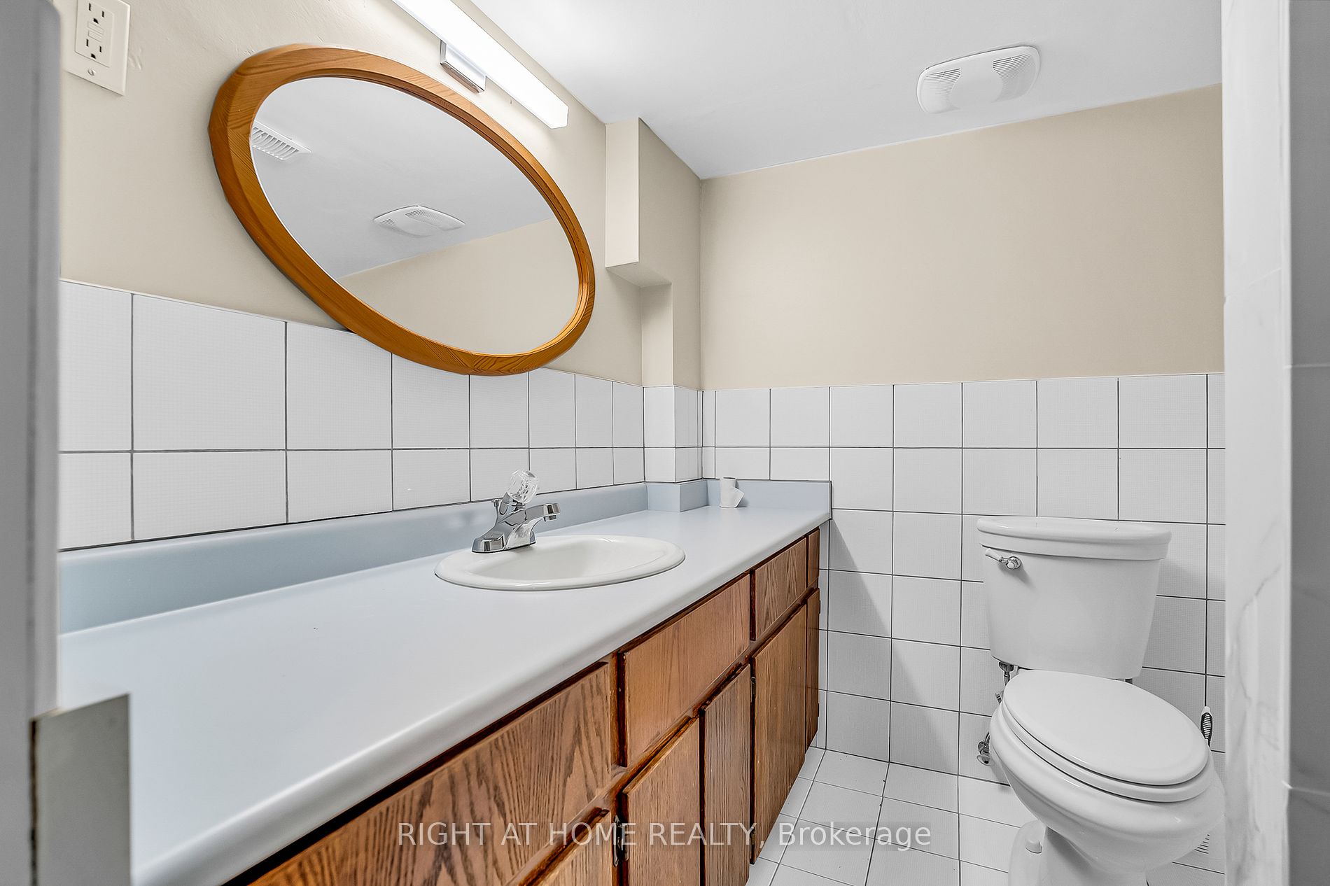 288 Huntsmill Blvd Bsmt