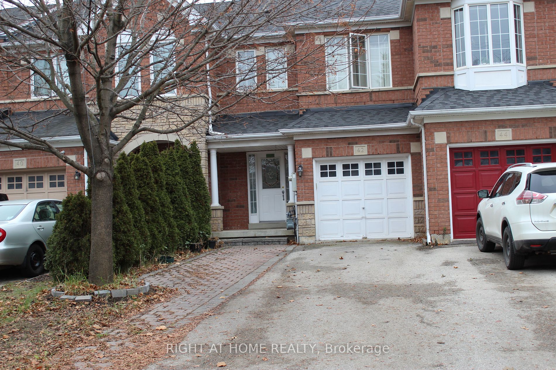 42 Bellagio Cres