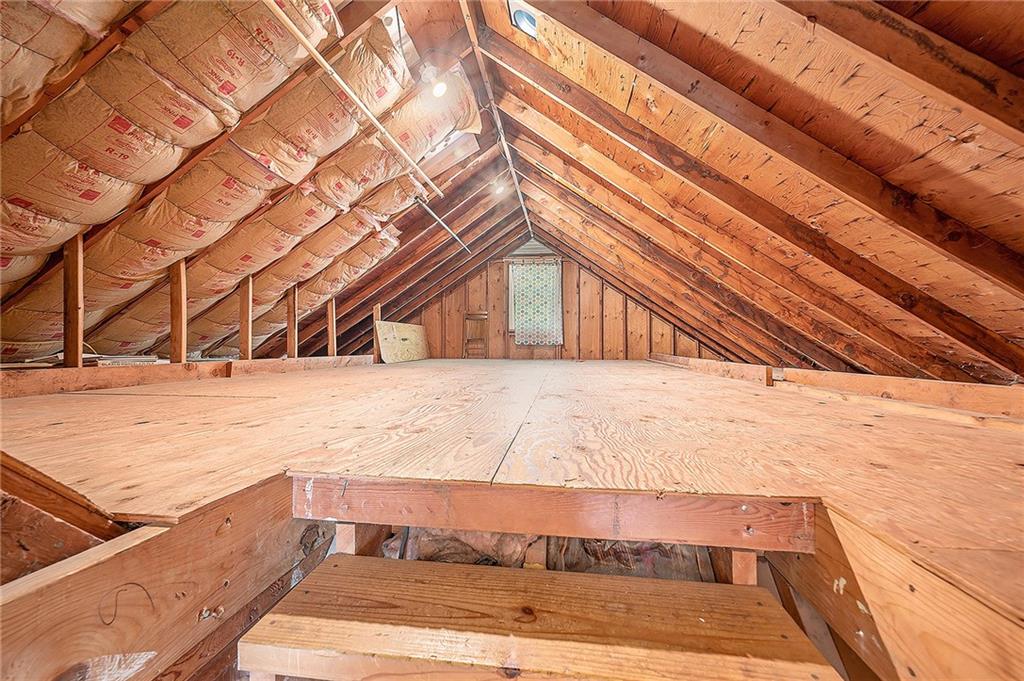 1600 NE 49th Terrace