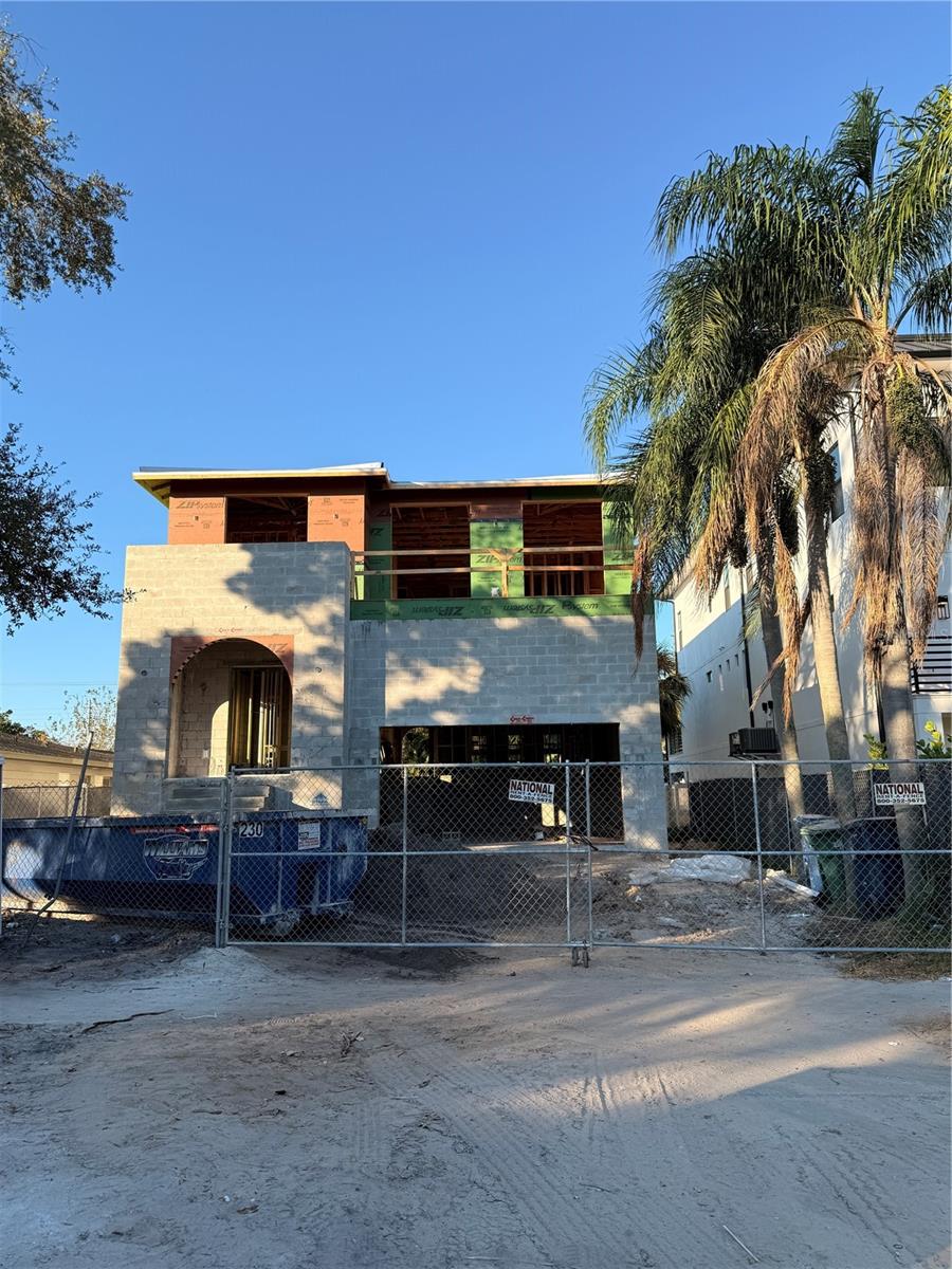 502 E Davis Boulevard