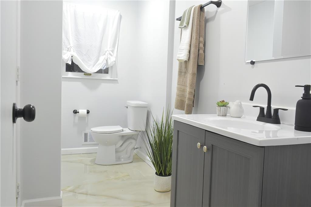 1212 SE Briarcroft Street