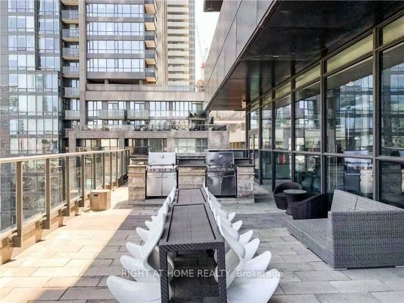 290 W Adelaide St 3212