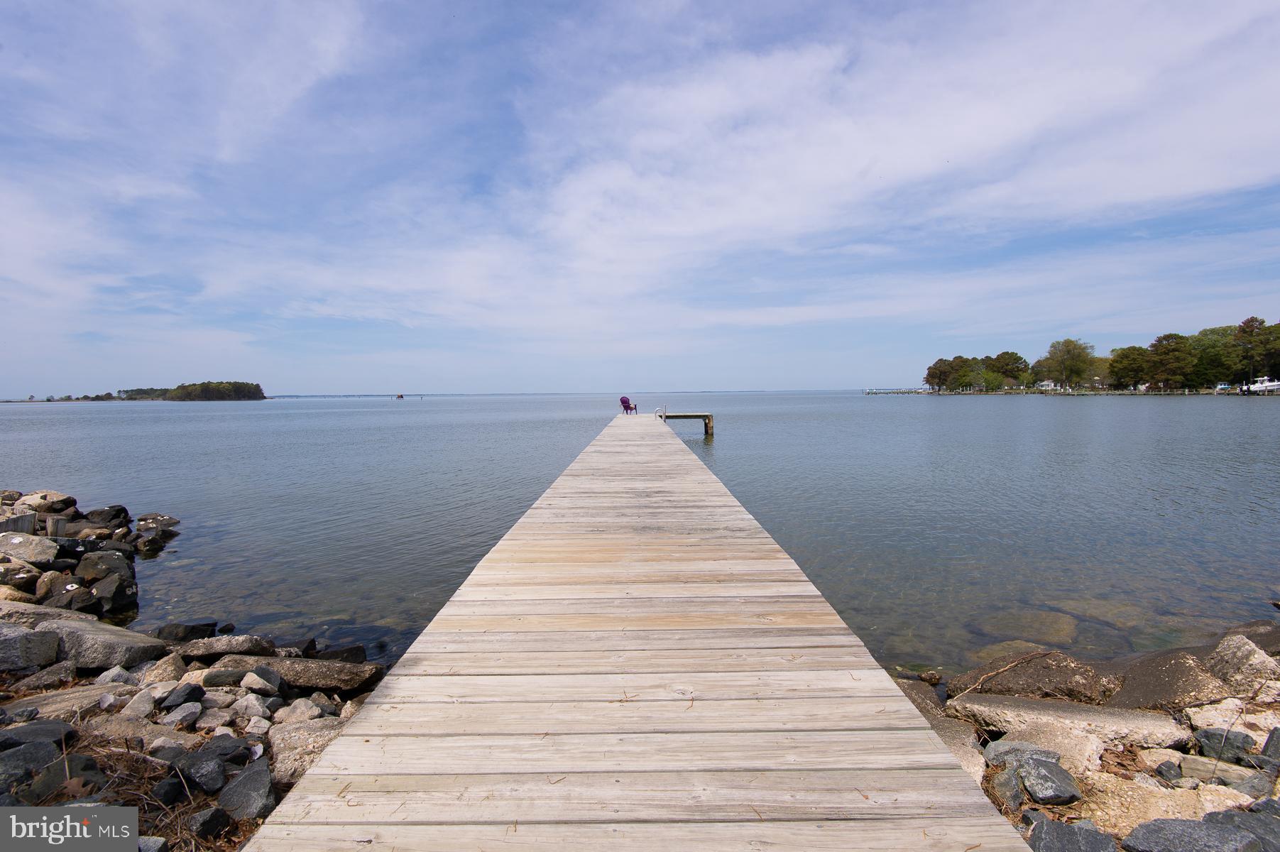 724 Twin Point Cove Road