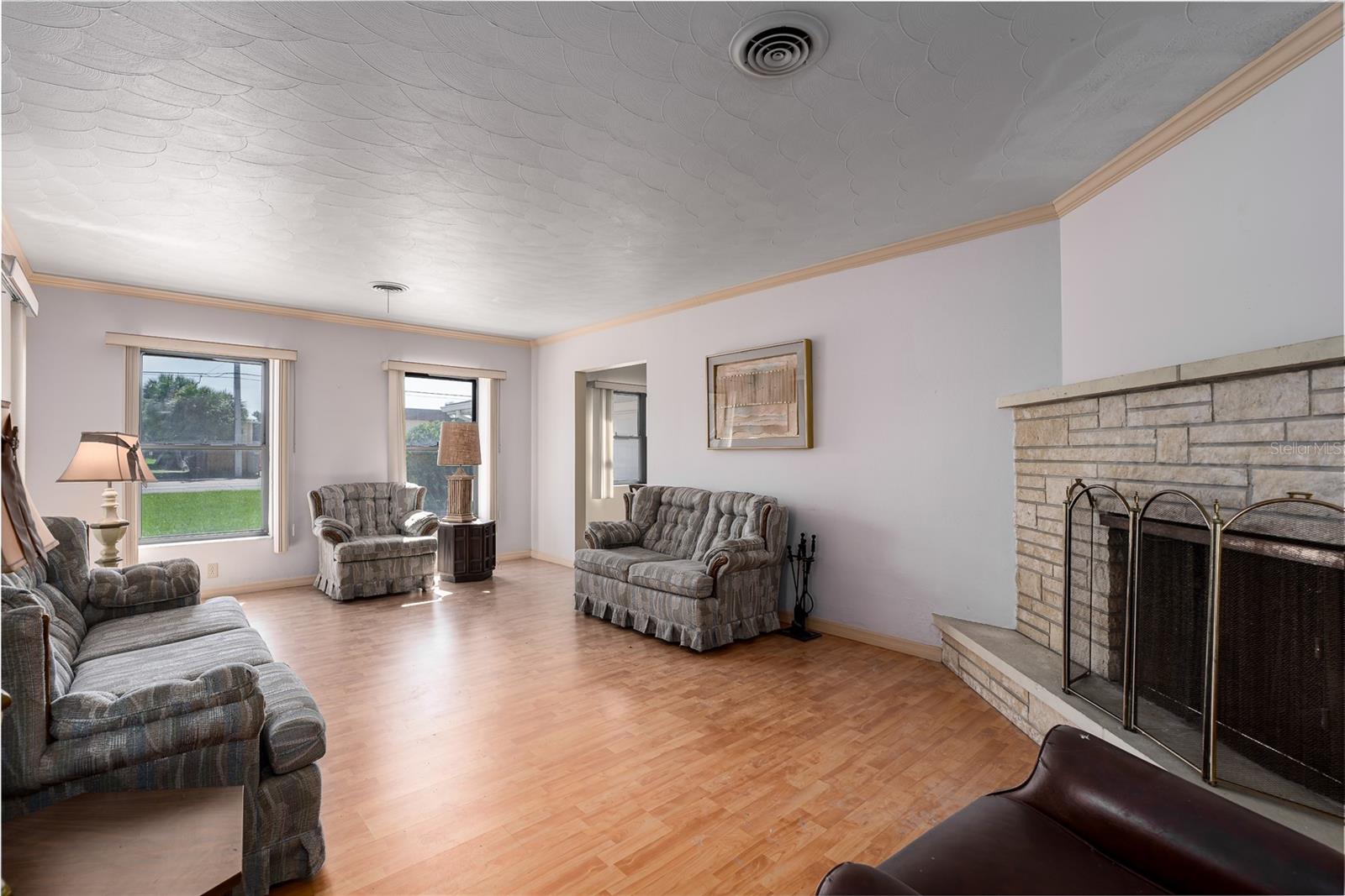 2605 27th Avenue Drive W