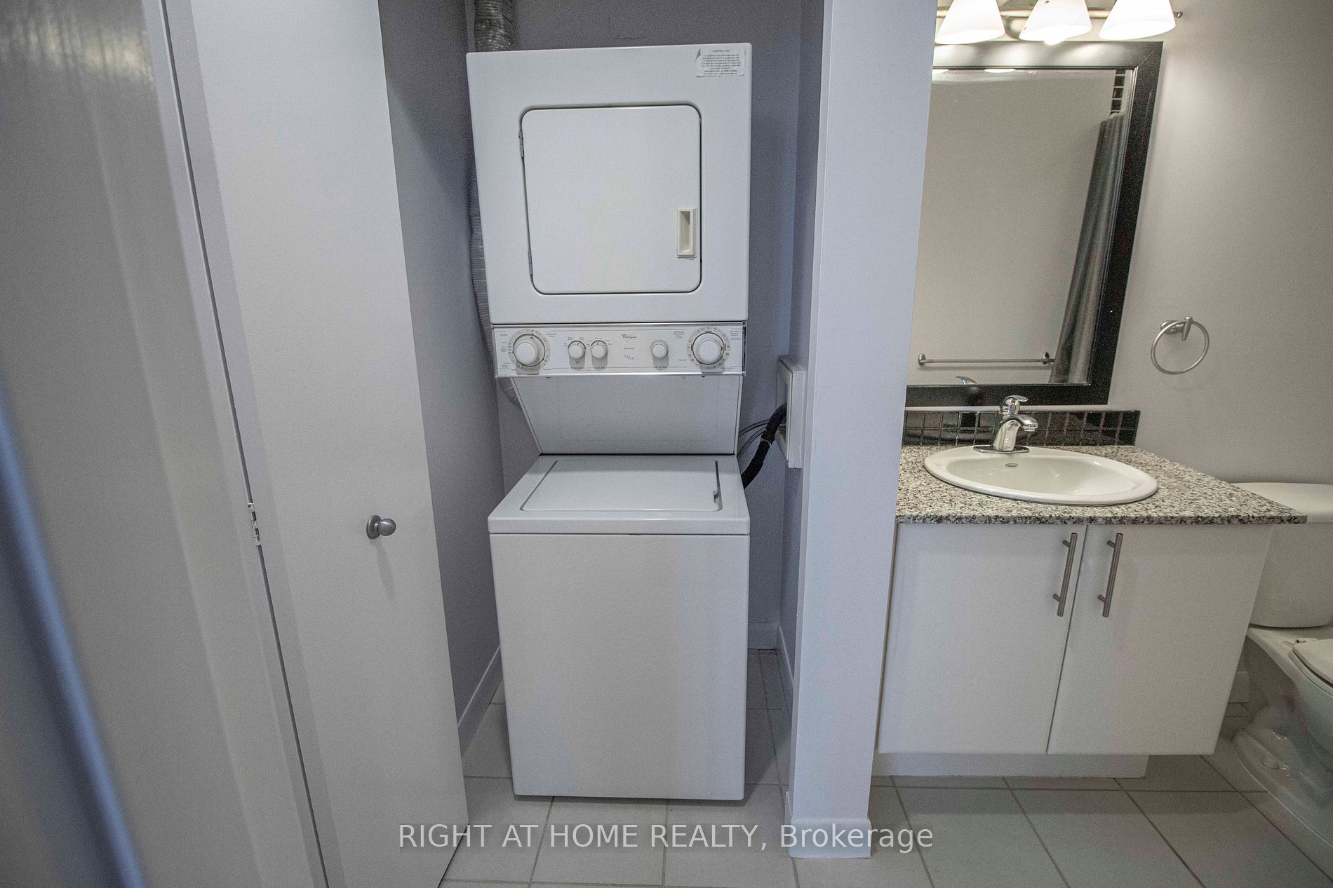 33 E Sheppard Ave 3111