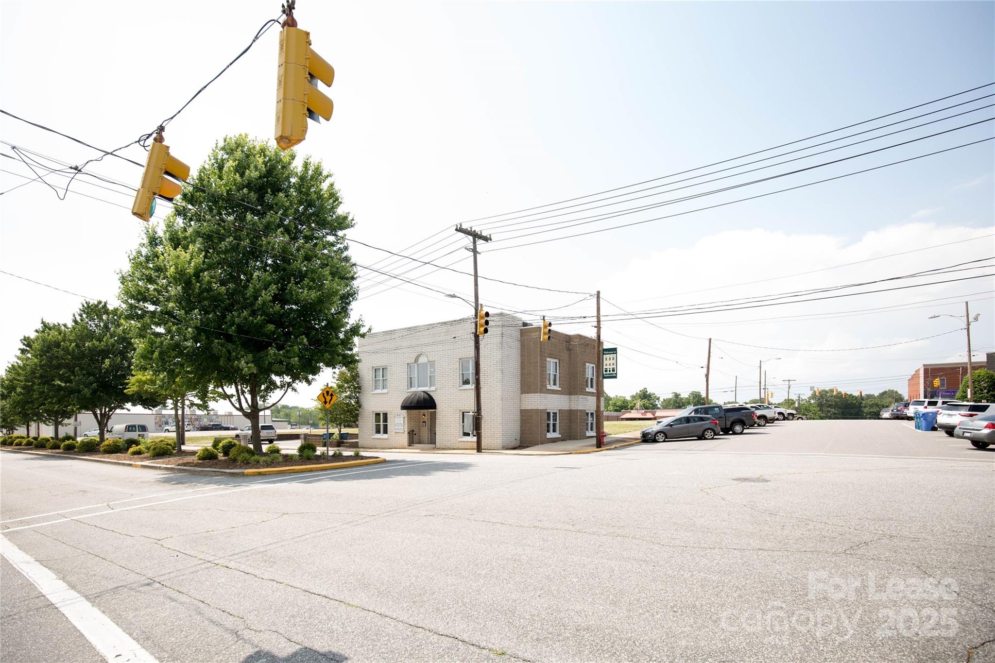 214 Main Avenue Drive