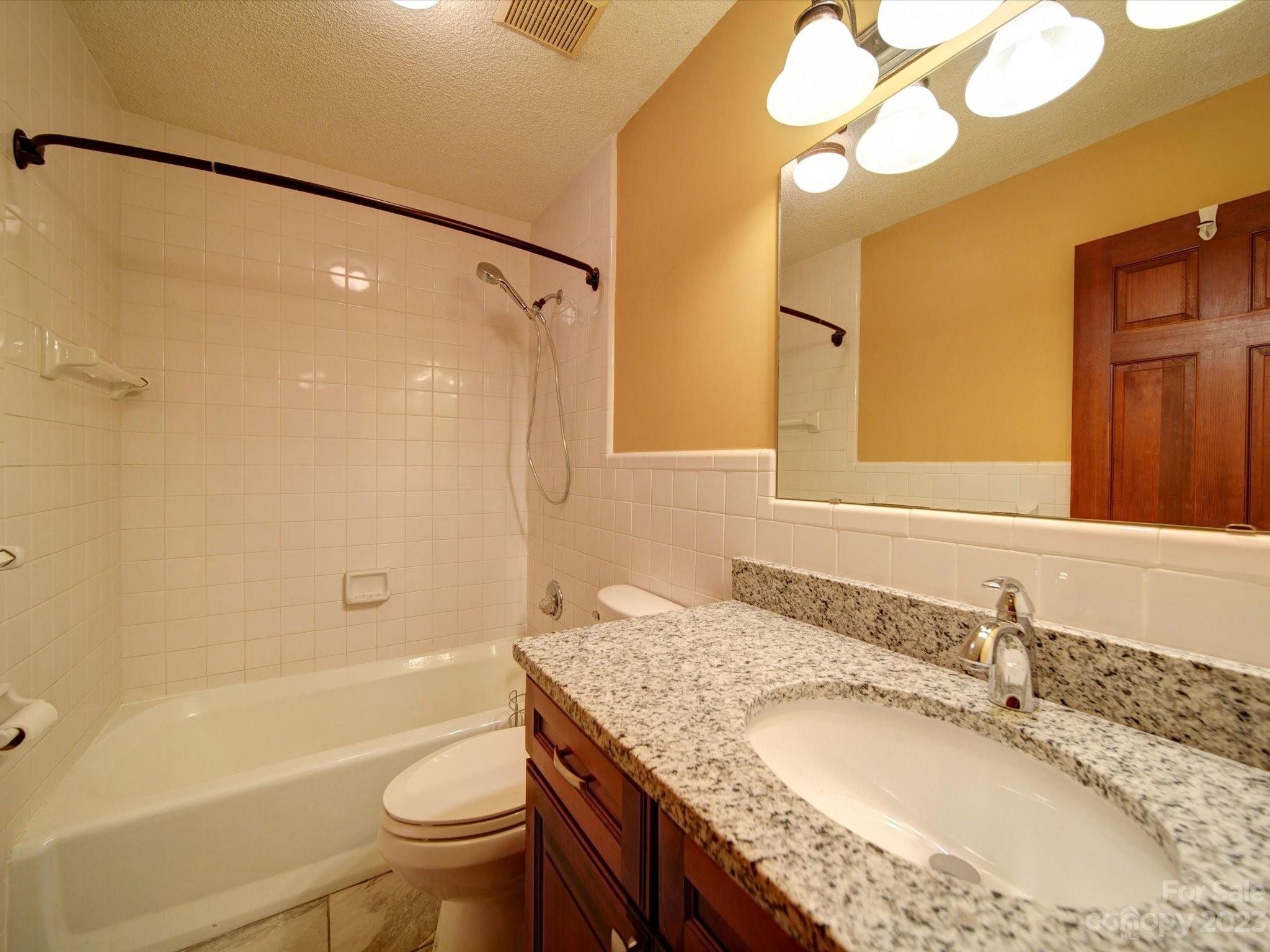 605 Heatherwood Drive