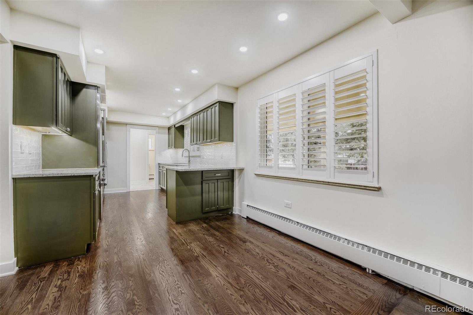 3843 S Elm Street