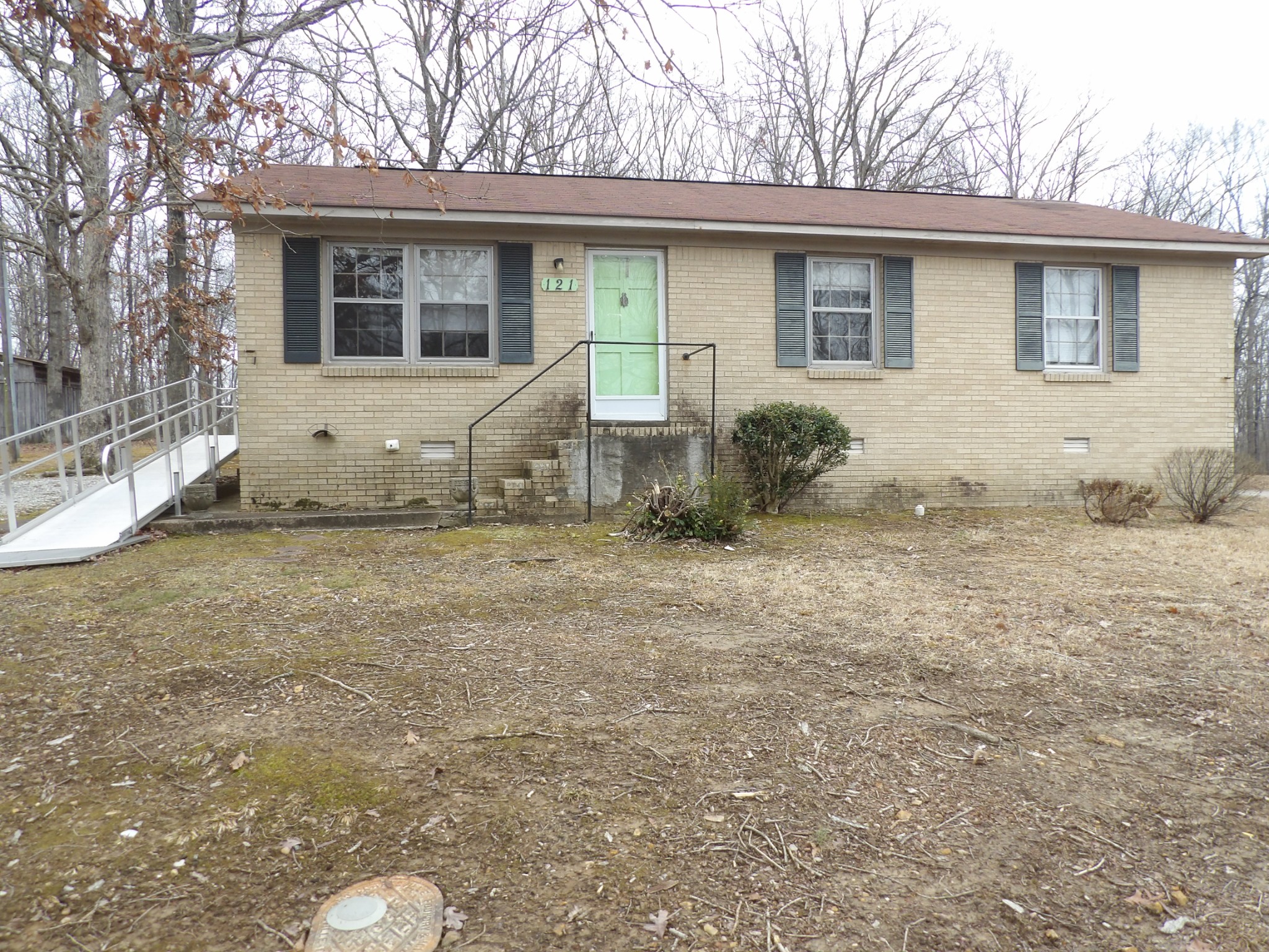 121 Eze Ave