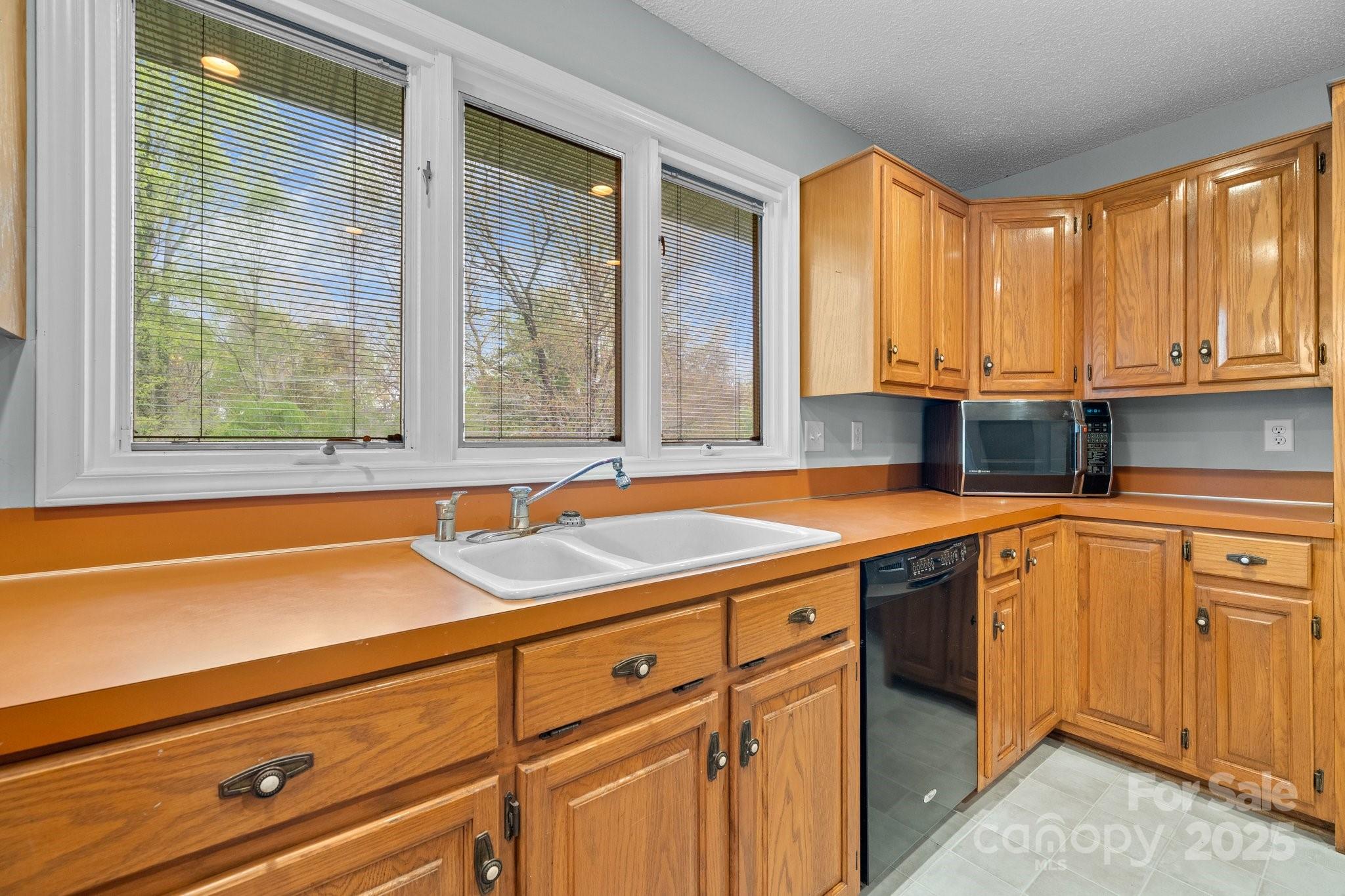4101 Quarry Estates Road