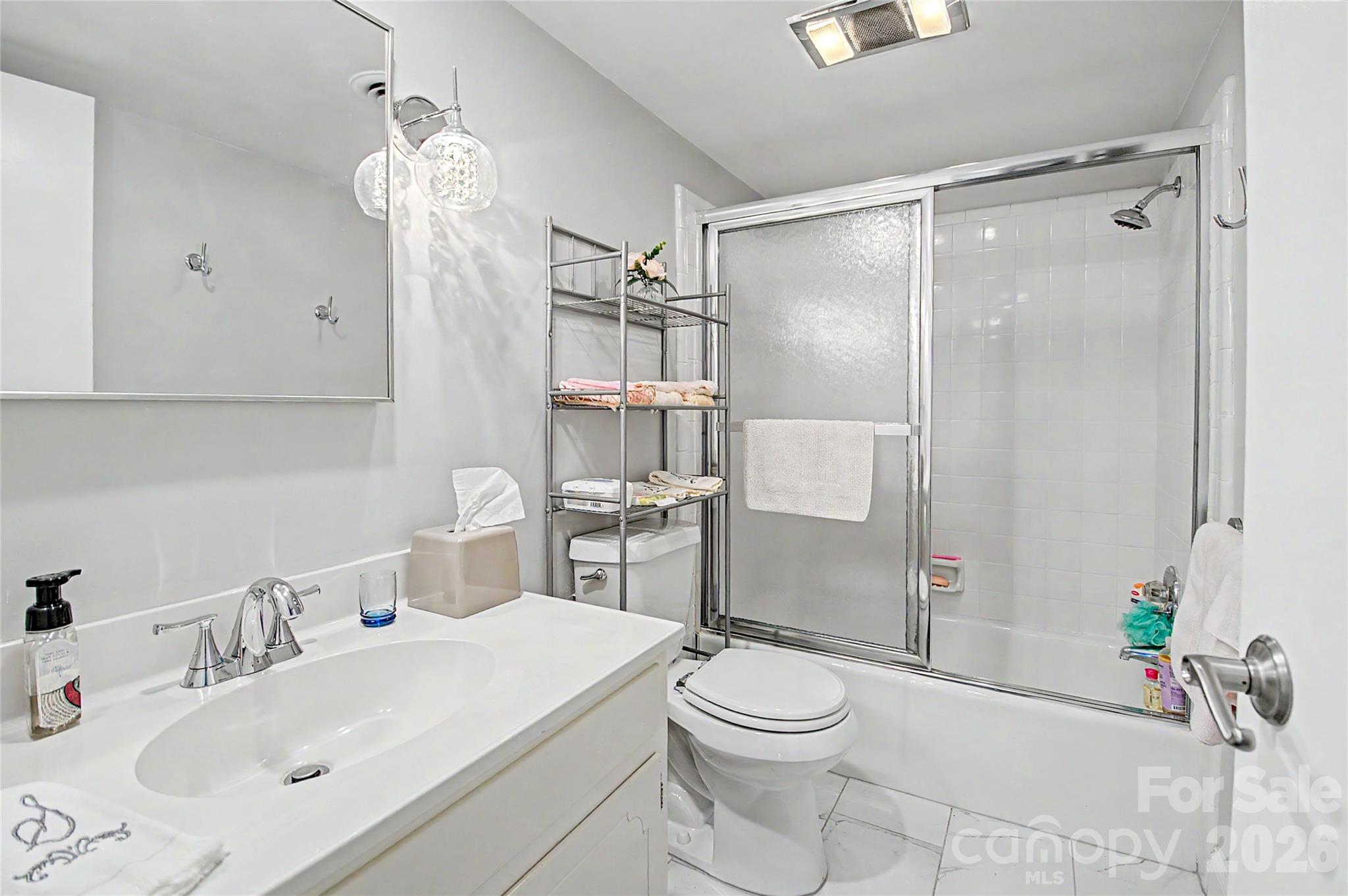 8 Lakemoor Lane 8