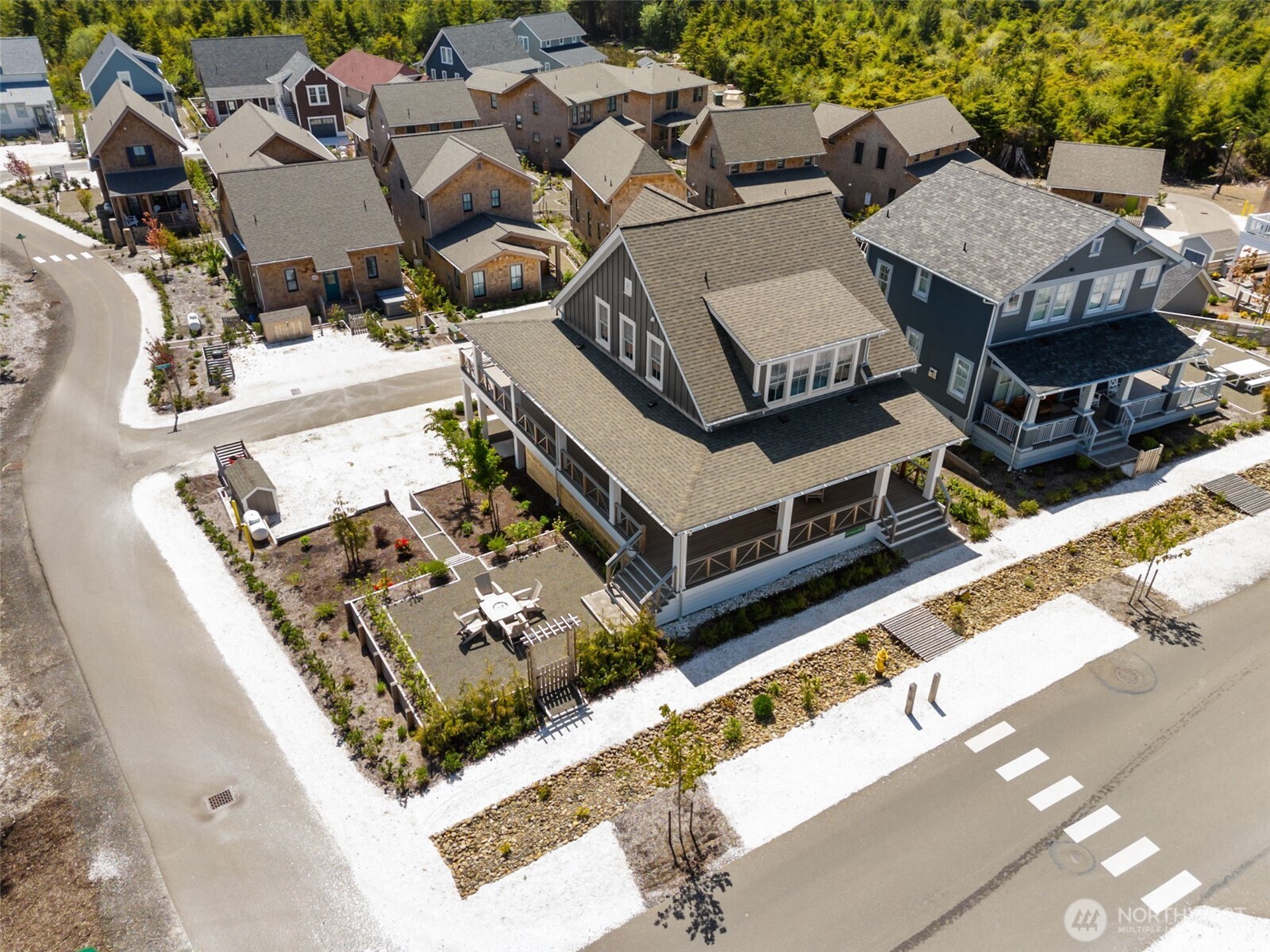 374 Compass Street