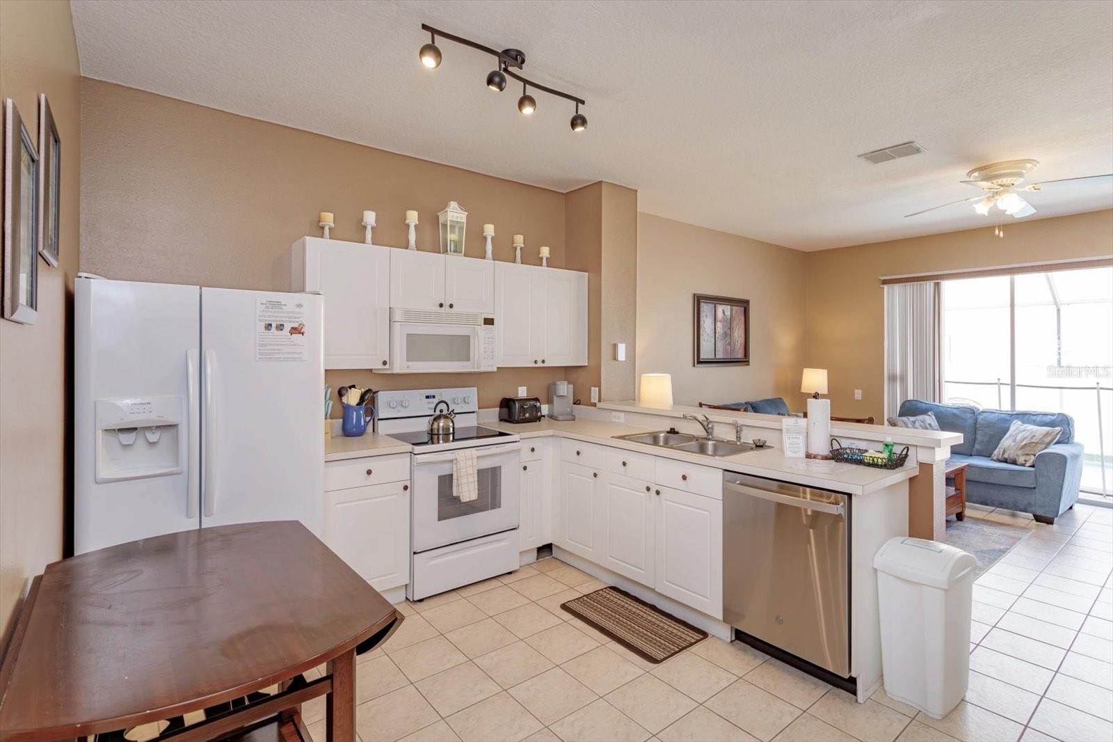 2326 Silver Palm Dr