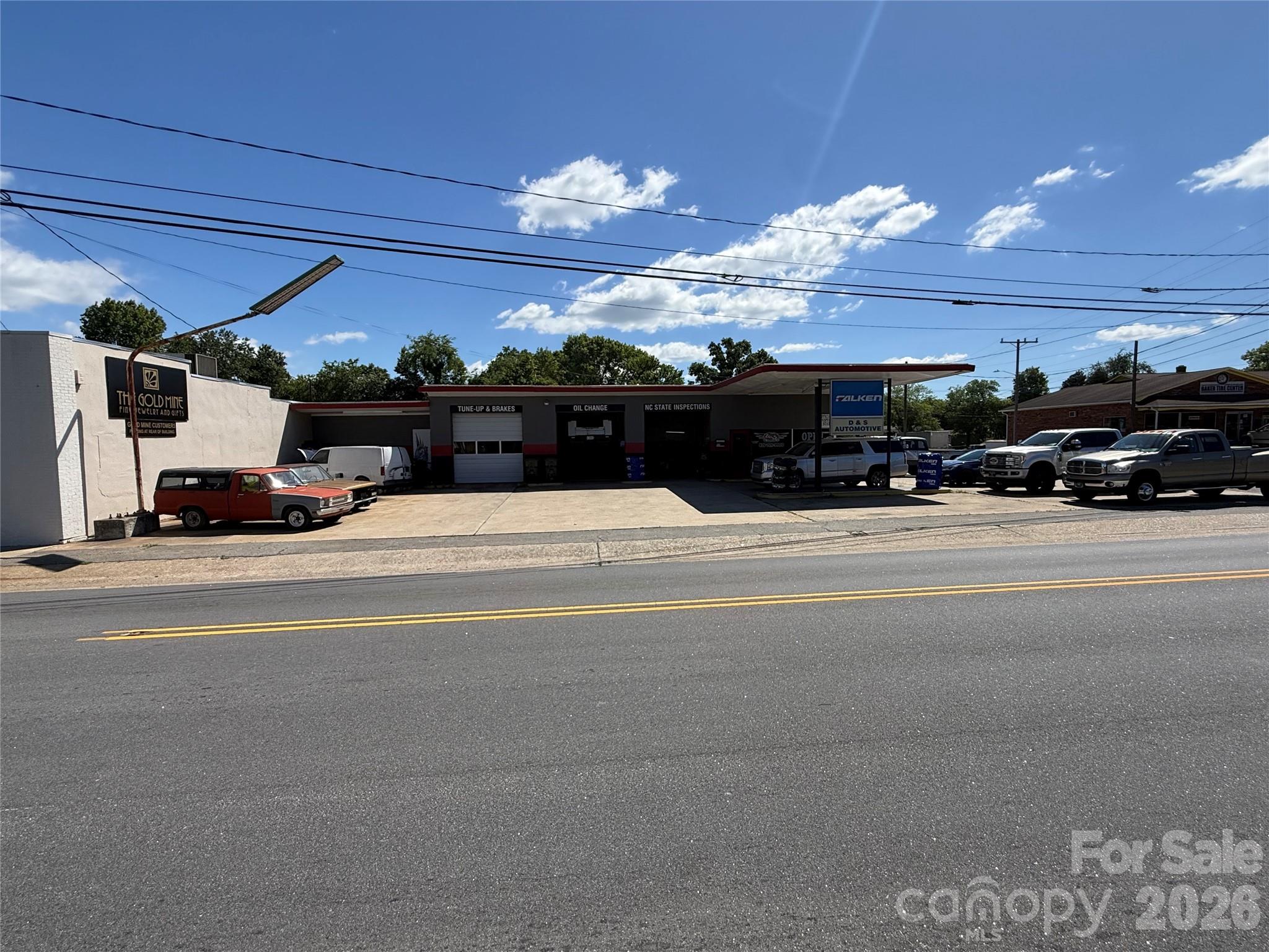 551 Main Street