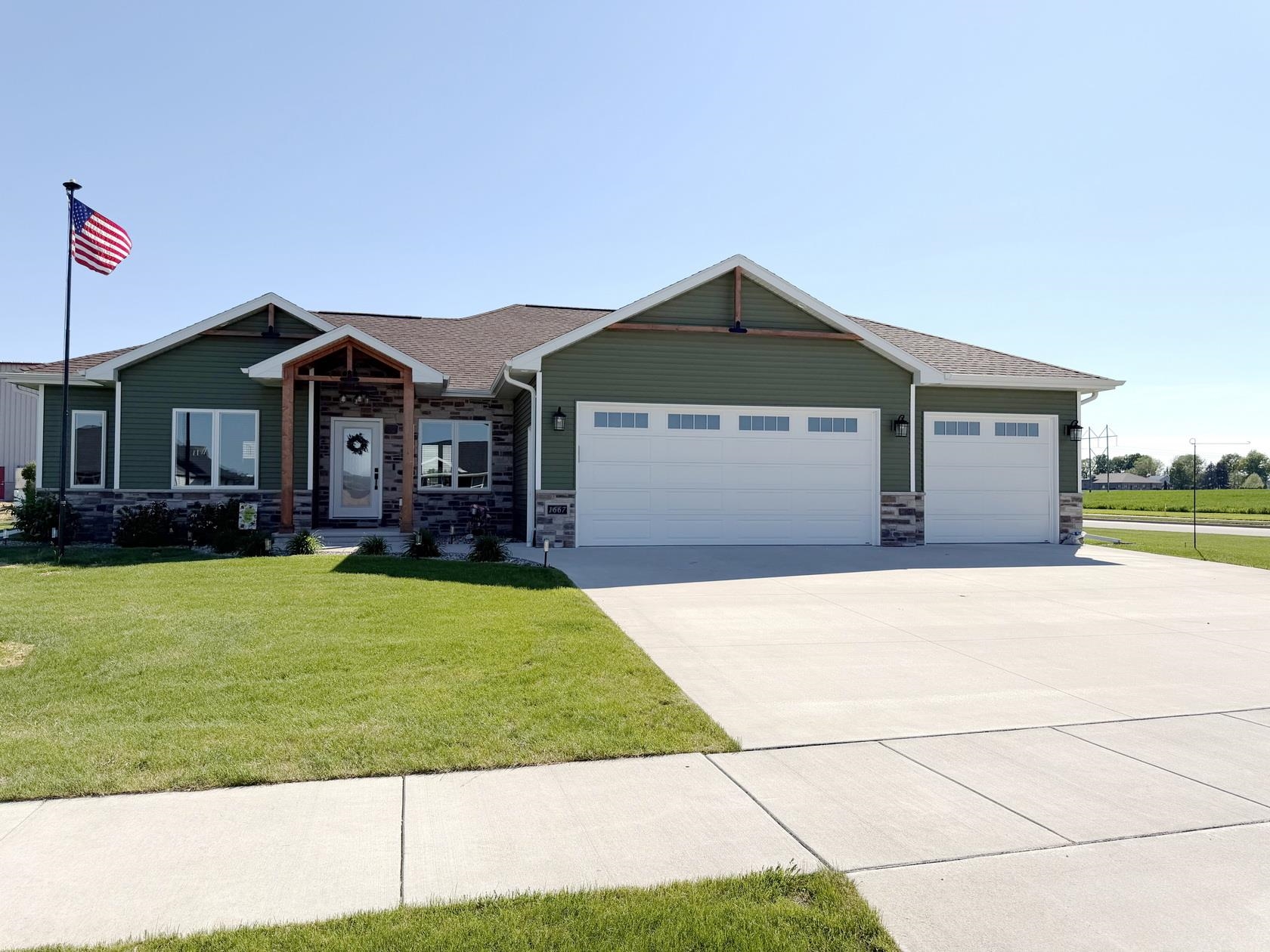 1667 Torchwood Trail