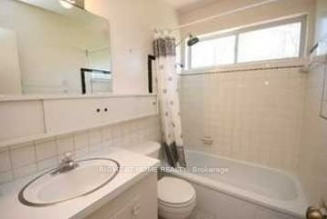 9 Lloydminster Cres