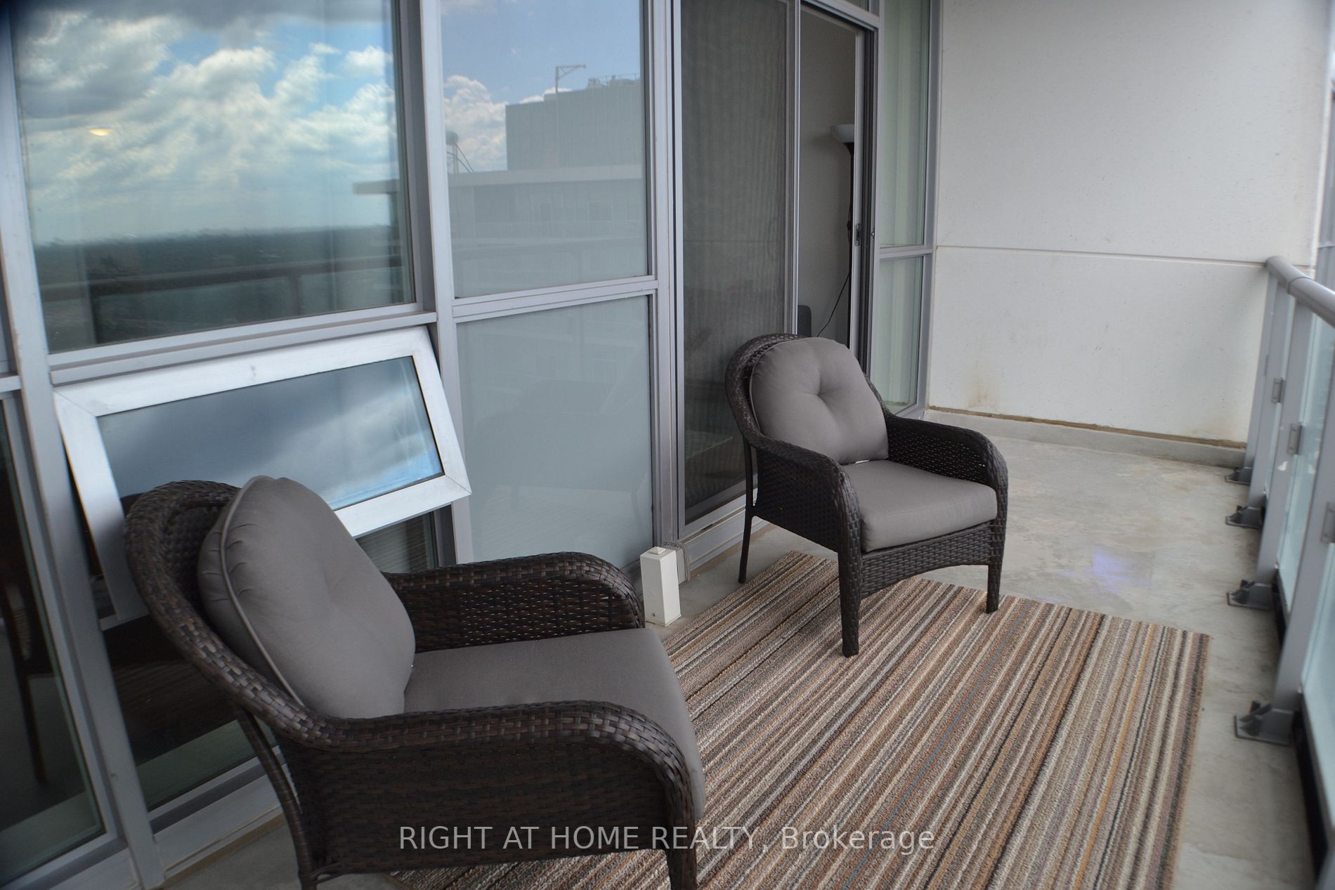 70 Forest Manor Rd 2907