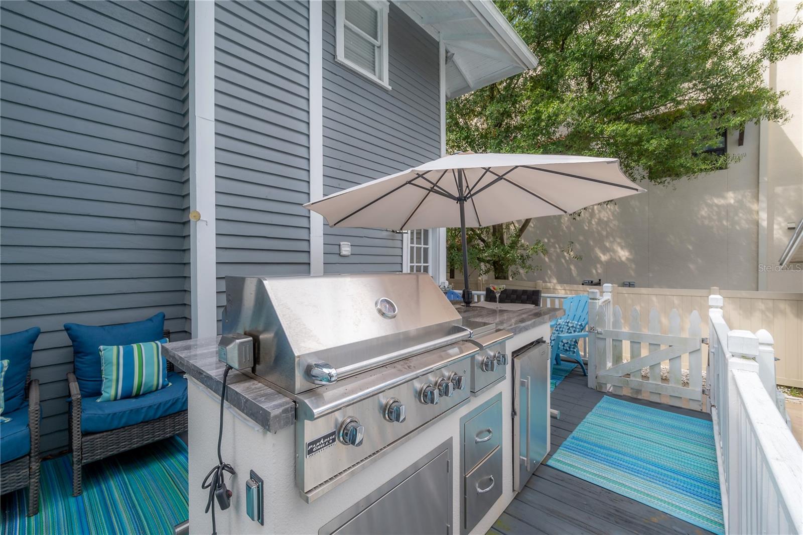 2921 W El Prado Boulevard