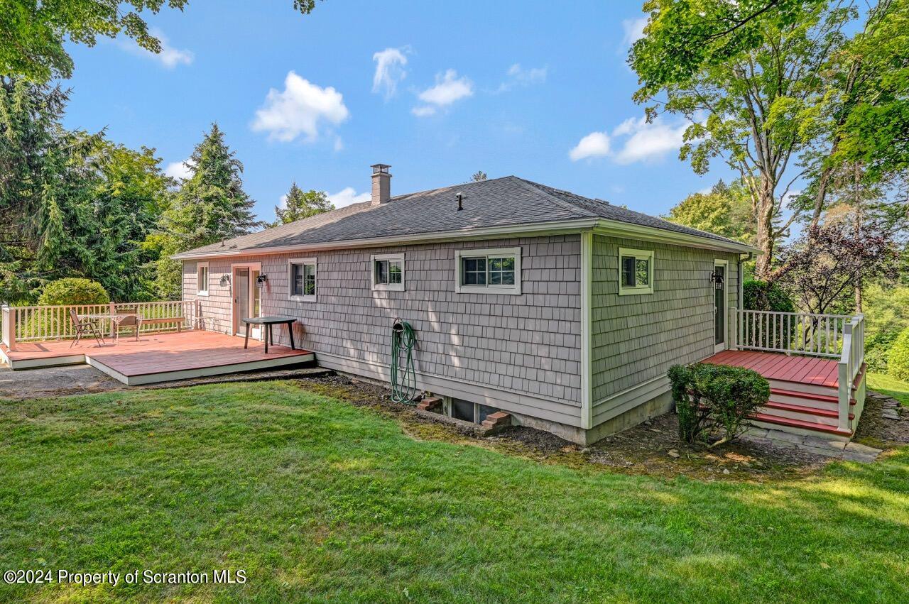 100 Buckhill