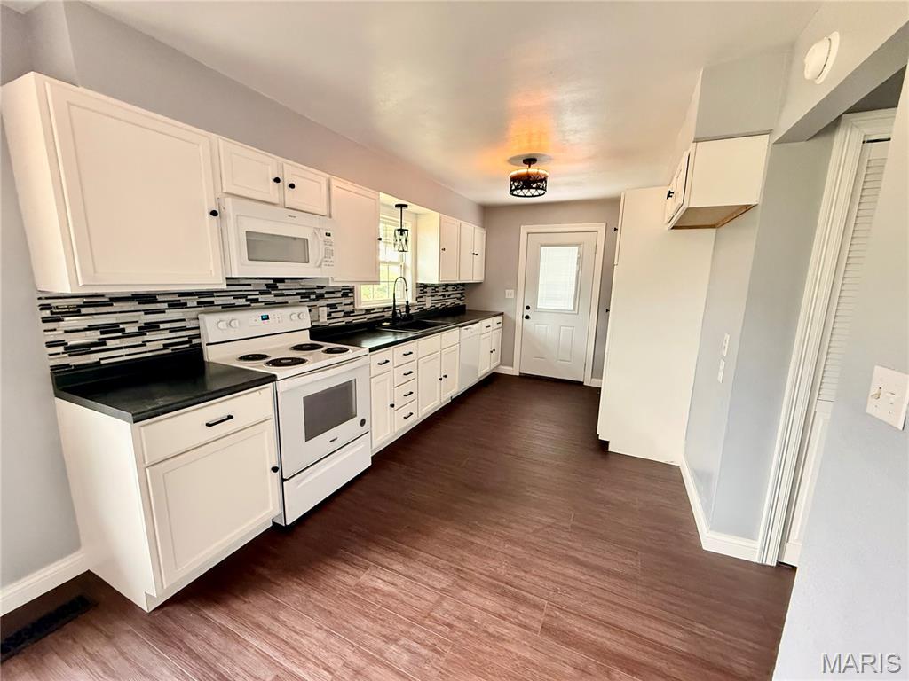 805 Westwind Drive